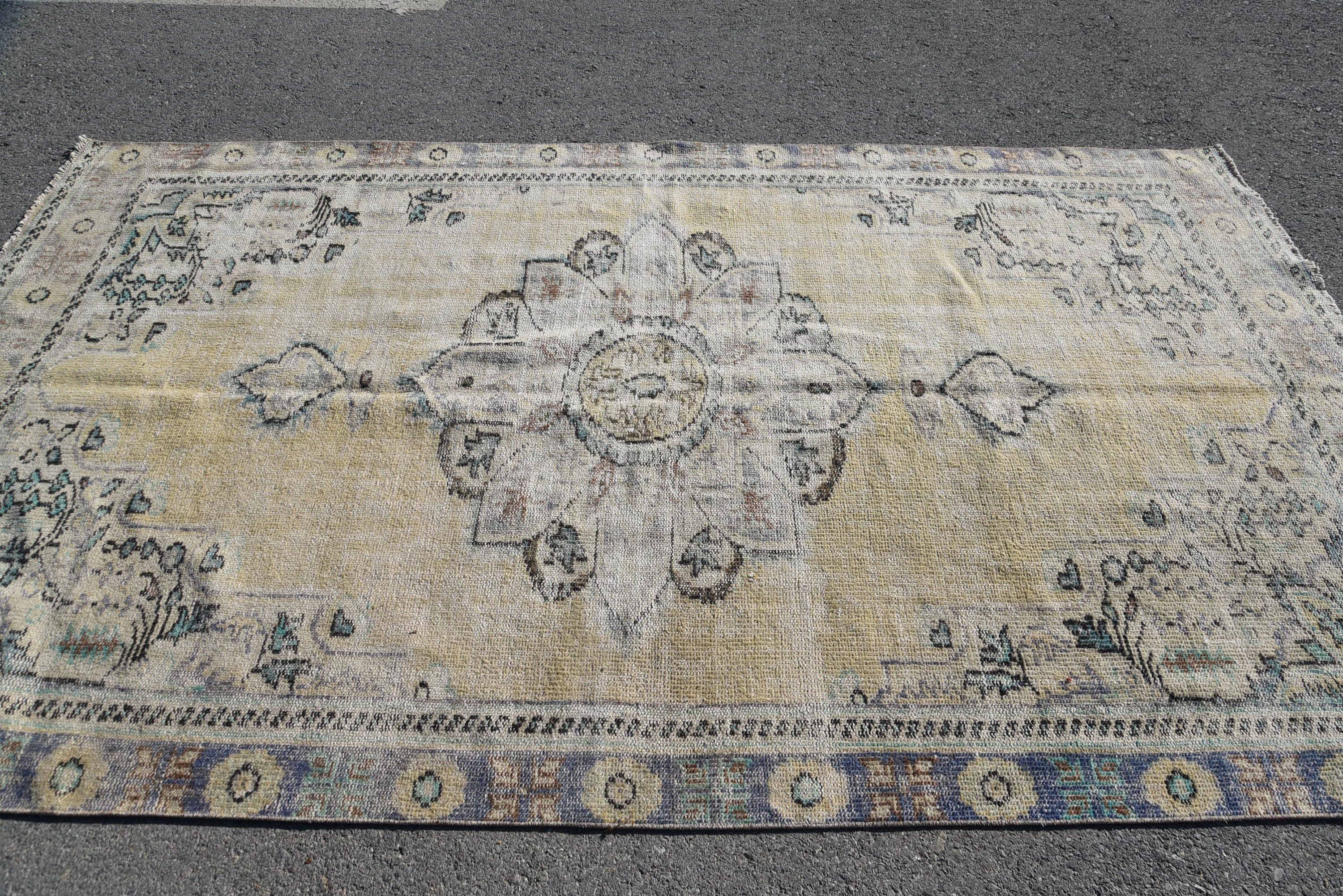 Living Room Rug, Turkish Rug, 5.5x9.5 ft Large Rug, Antique Rugs, Salon Rug, Bright Rug, Vintage Rug, Rugs for Dining Room, Home Decor Rug