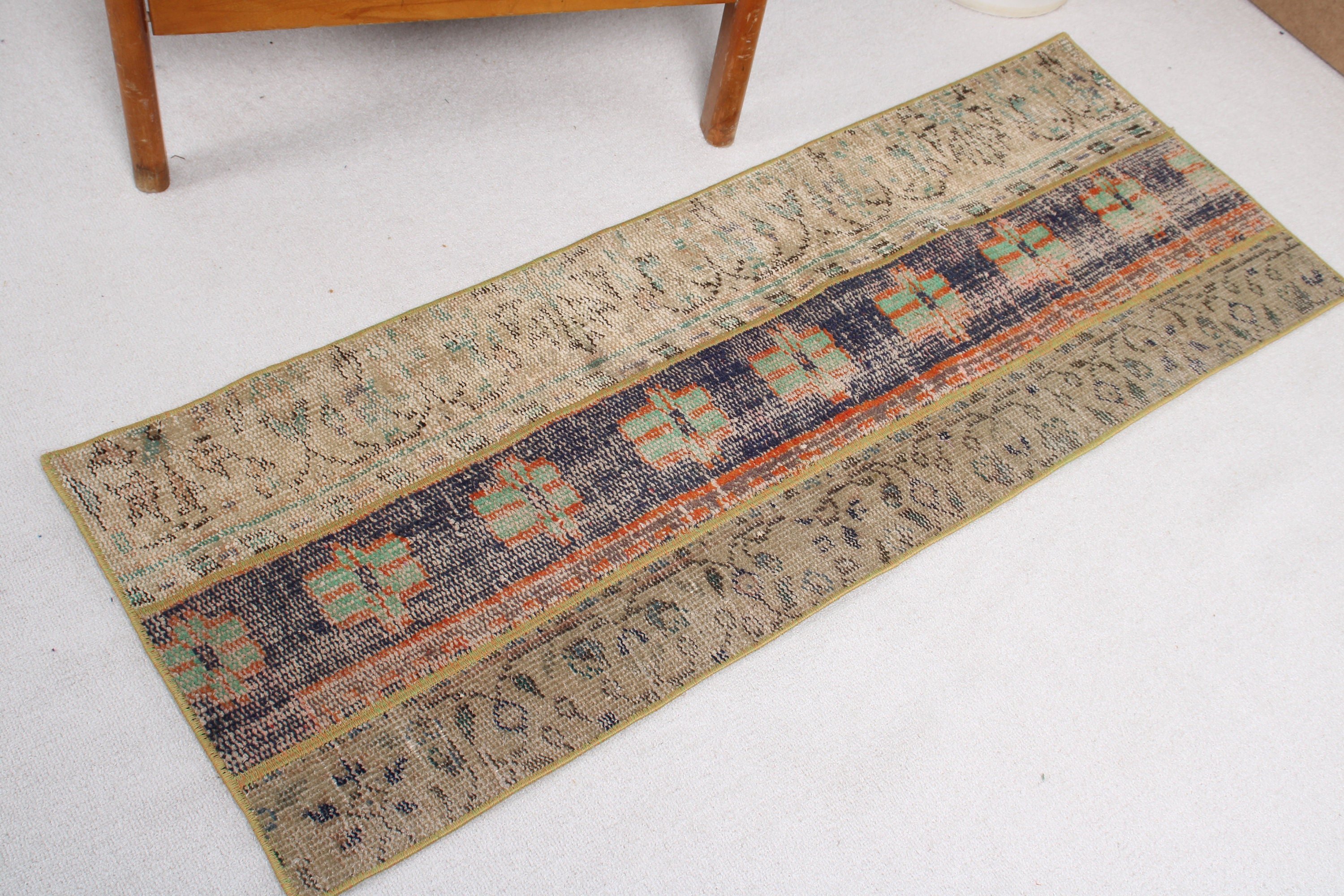 1.6x4.4 ft Small Rug, Green Modern Rug, Vintage Rug, Turkish Rugs, Small Boho Rugs, Modern Rugs, Small Vintage Rugs, Statement Rugs