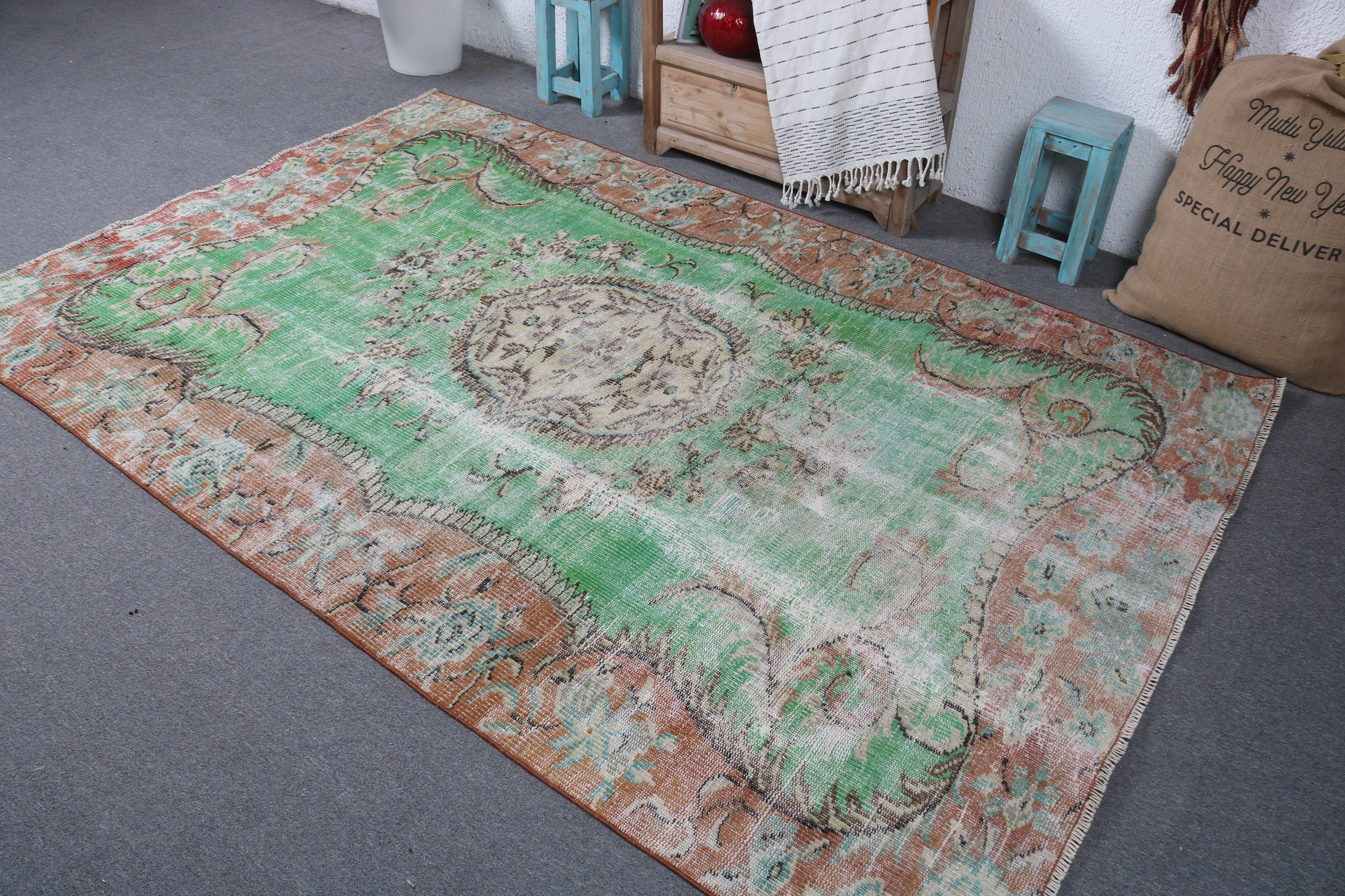 Green Modern Rug, Oriental Rug, Dining Room Rugs, Salon Rugs, Turkish Rug, Vintage Decor Rugs, 5.3x8 ft Large Rug, Vintage Rug, Antique Rug