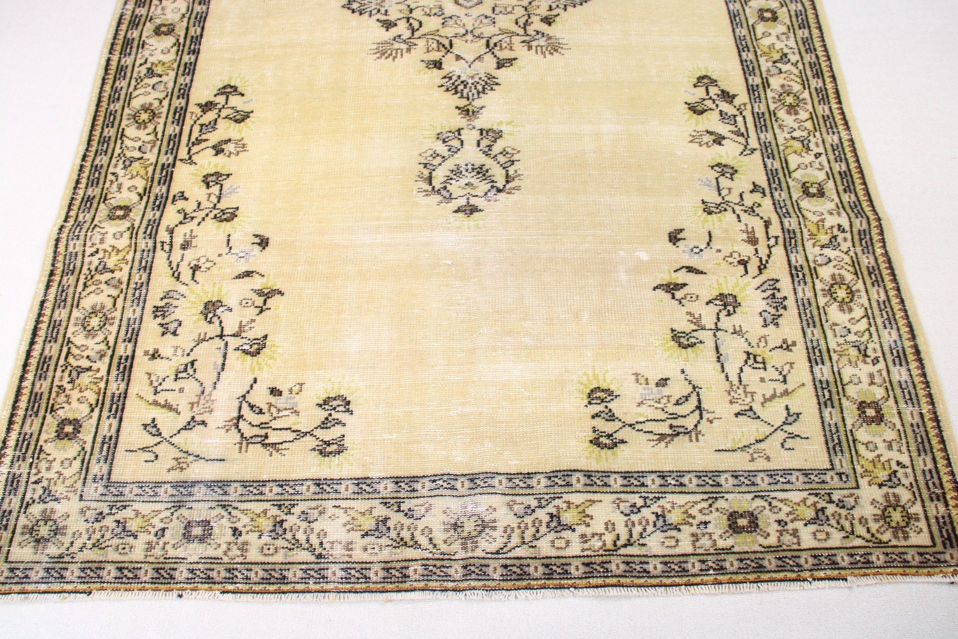 Havalı Halılar, Türk Halısı, Vintage Halı, Salon Halıları, 5,5x8,8 ft Büyük Halılar, Sarı Nötr Halılar, Büyük Boho Halısı, Türkiye Halıları