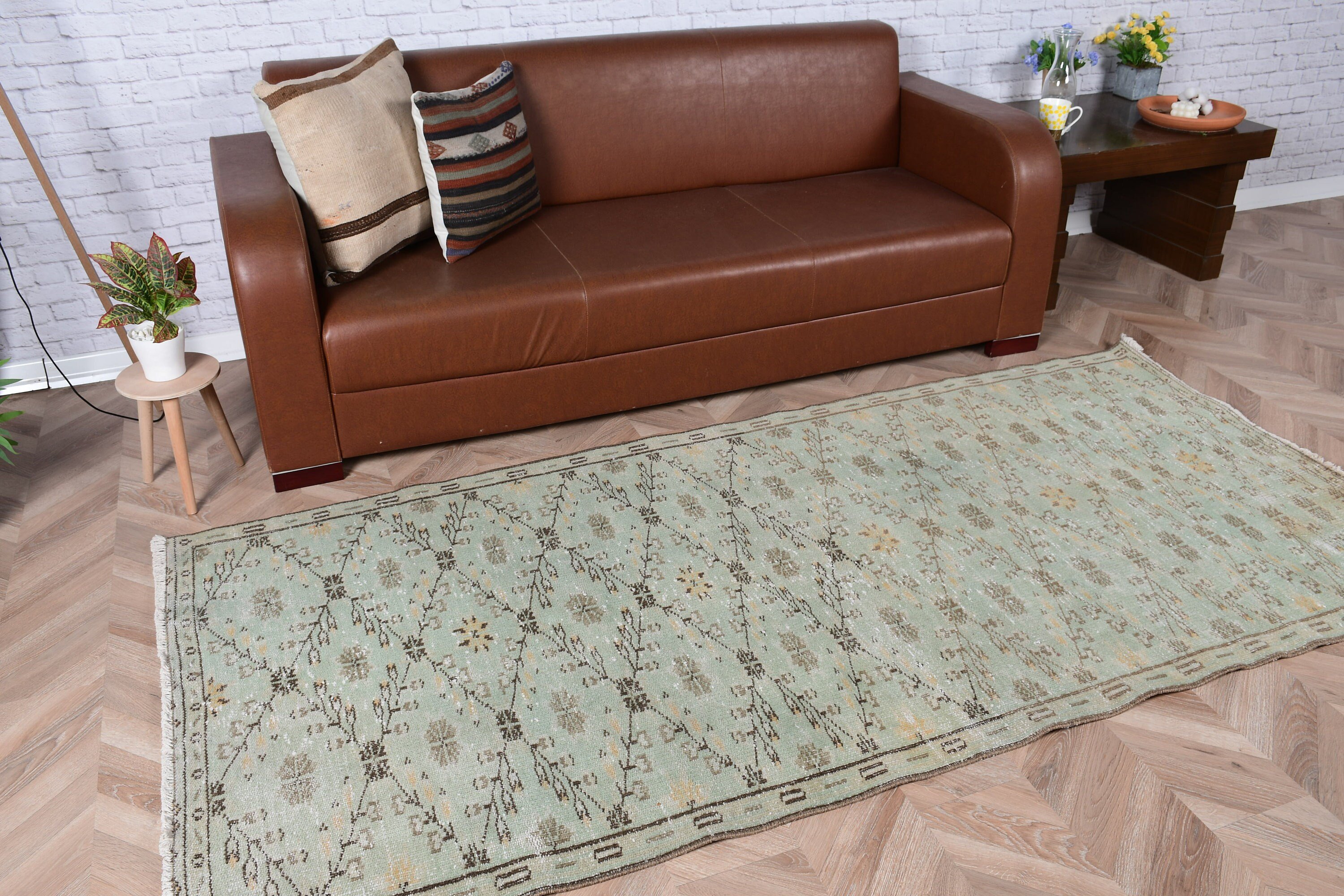 Türk Halıları, Yeşil Oryantal Halı, Eklektik Halılar, Oturma Odası Halıları, Yün Halılar, Anadolu Halıları, Vintage Halı, 3,6x8 ft Alan Halısı, Yatak Odası Halıları