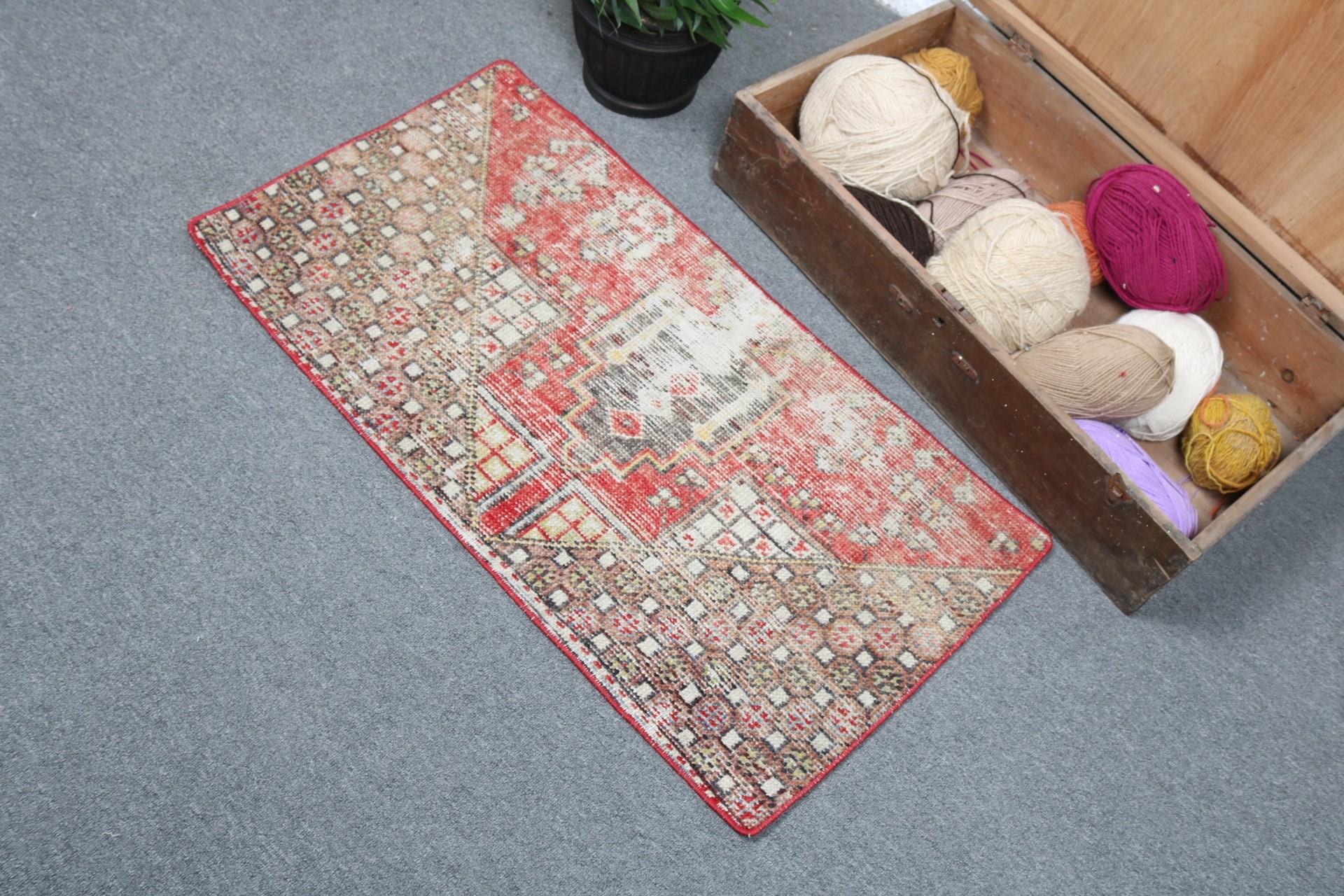 Handwoven Rug, Turkish Rug, Bath Rugs, 1.6x3.1 ft Small Rug, Kitchen Rugs, Rugs for Bedroom, Vintage Rugs, Entry Rugs, Red Anatolian Rug