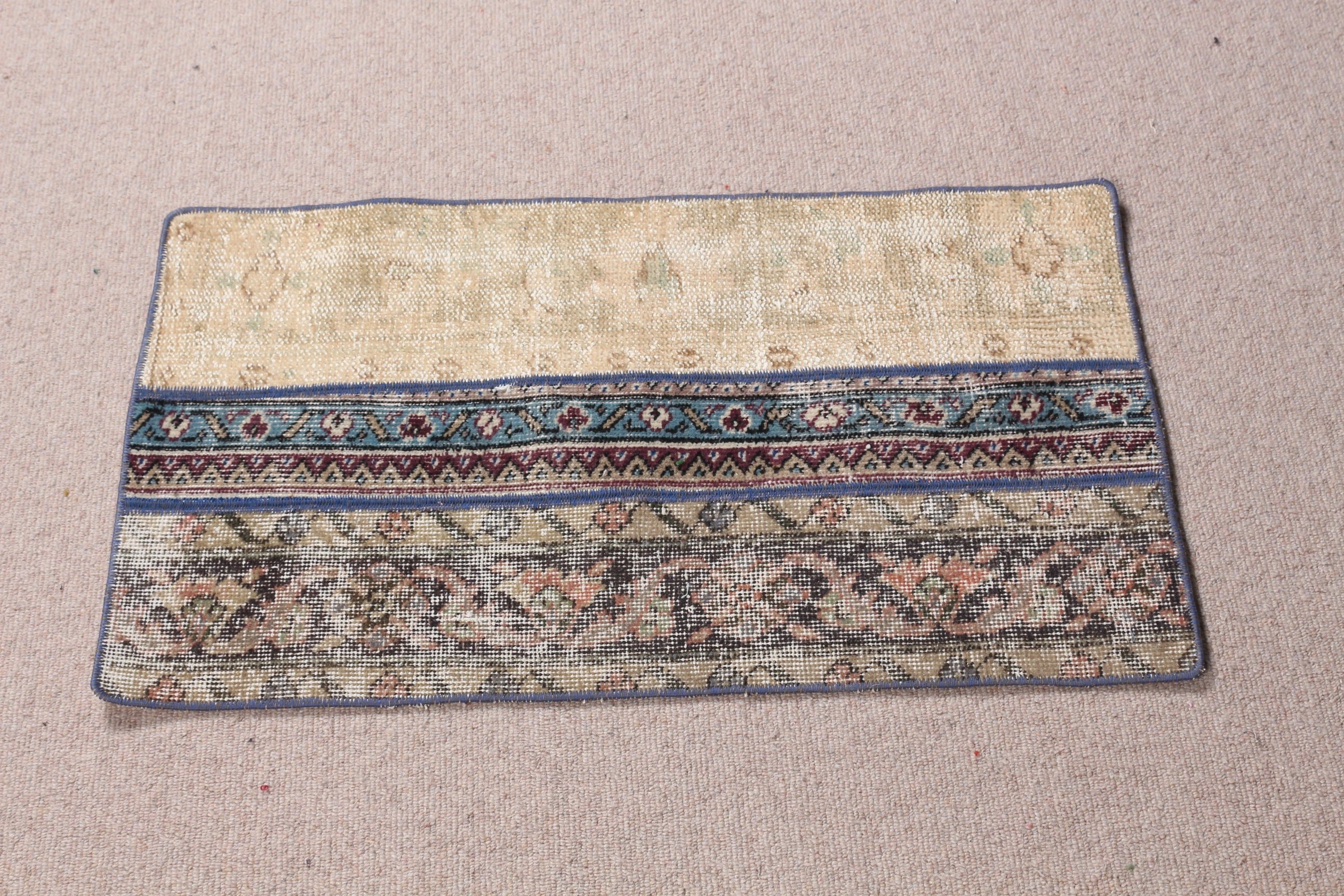 Bej Oryantal Halılar, Araba Paspas Halısı, 1.6x2.8 ft Küçük Halı, Yatak Odası Halısı, Türk Halısı, Yatak Odası Halıları, Vintage Halı, Yer Halısı, Mutfak Halısı