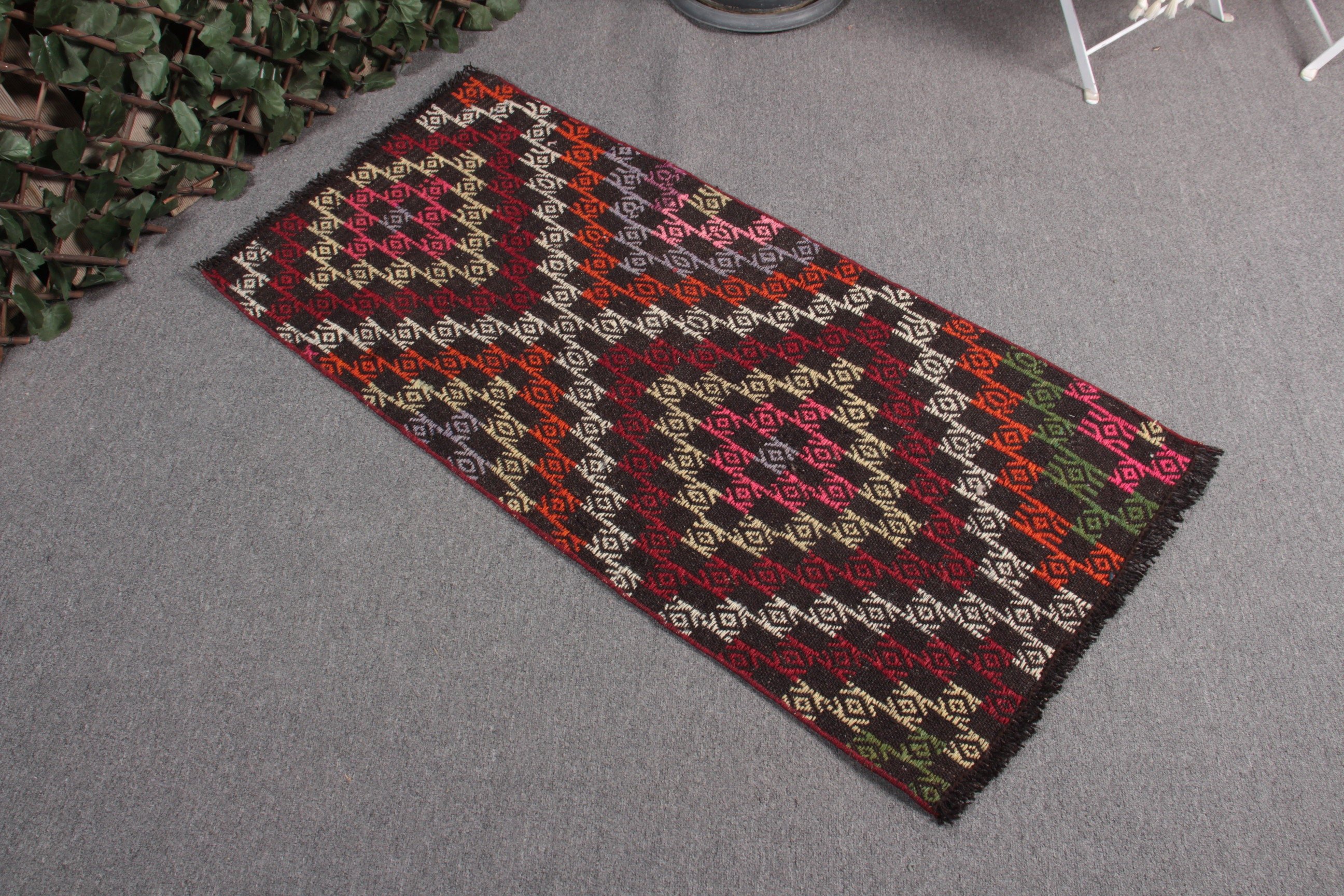 Yer Halısı, Siyah Mutfak Halısı, Giriş Halıları, Yurt Halısı, Kilim, Türk Halıları, Banyo Halısı, Vintage Halılar, Fas Halıları, 2x4,2 ft Küçük Halı