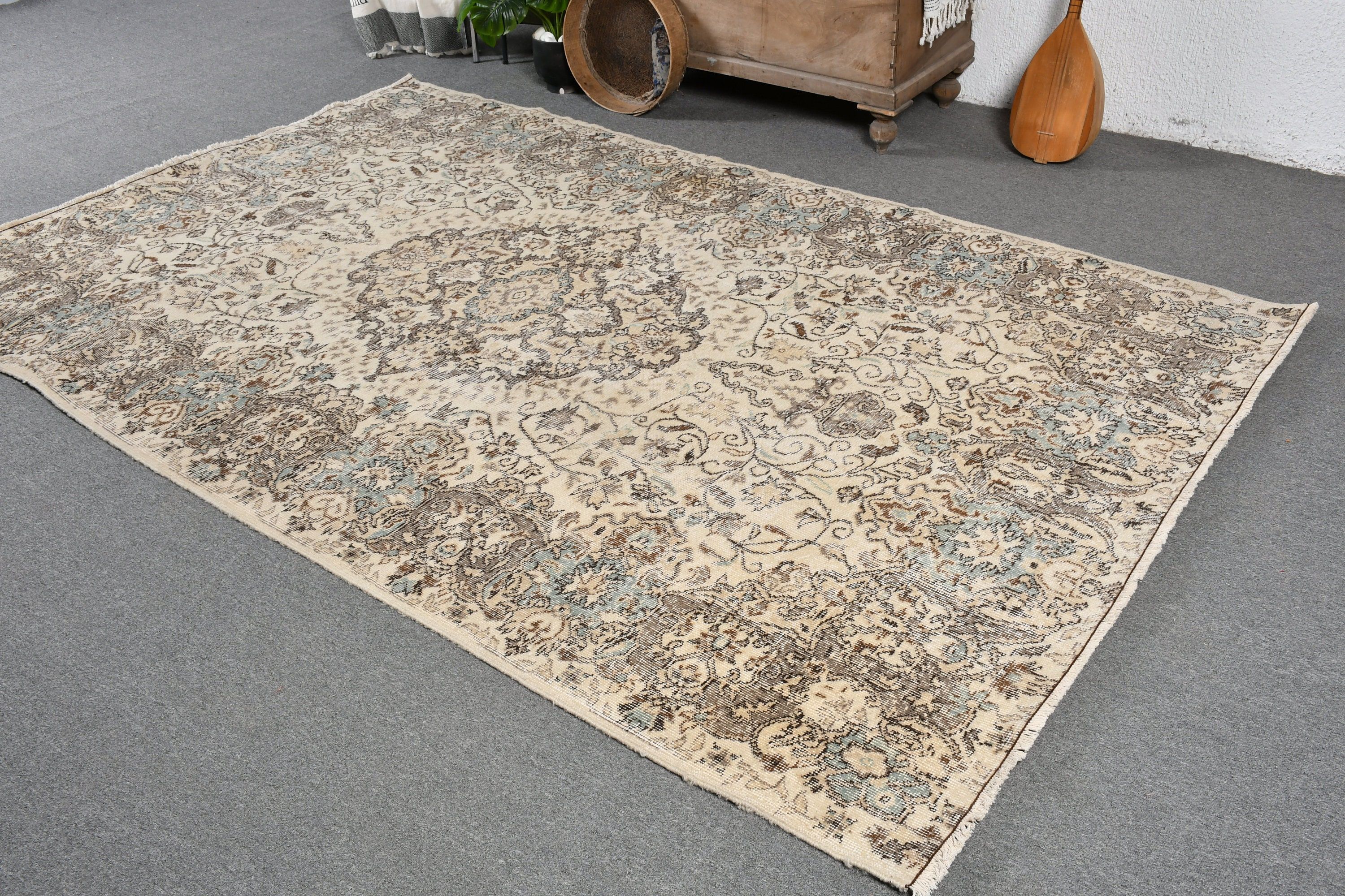 Beige  5.7x8.8 ft Large Rugs, Moroccan Rugs, Bedroom Rugs, Dorm Rugs, Vintage Rug, Turkish Rug, Living Room Rug