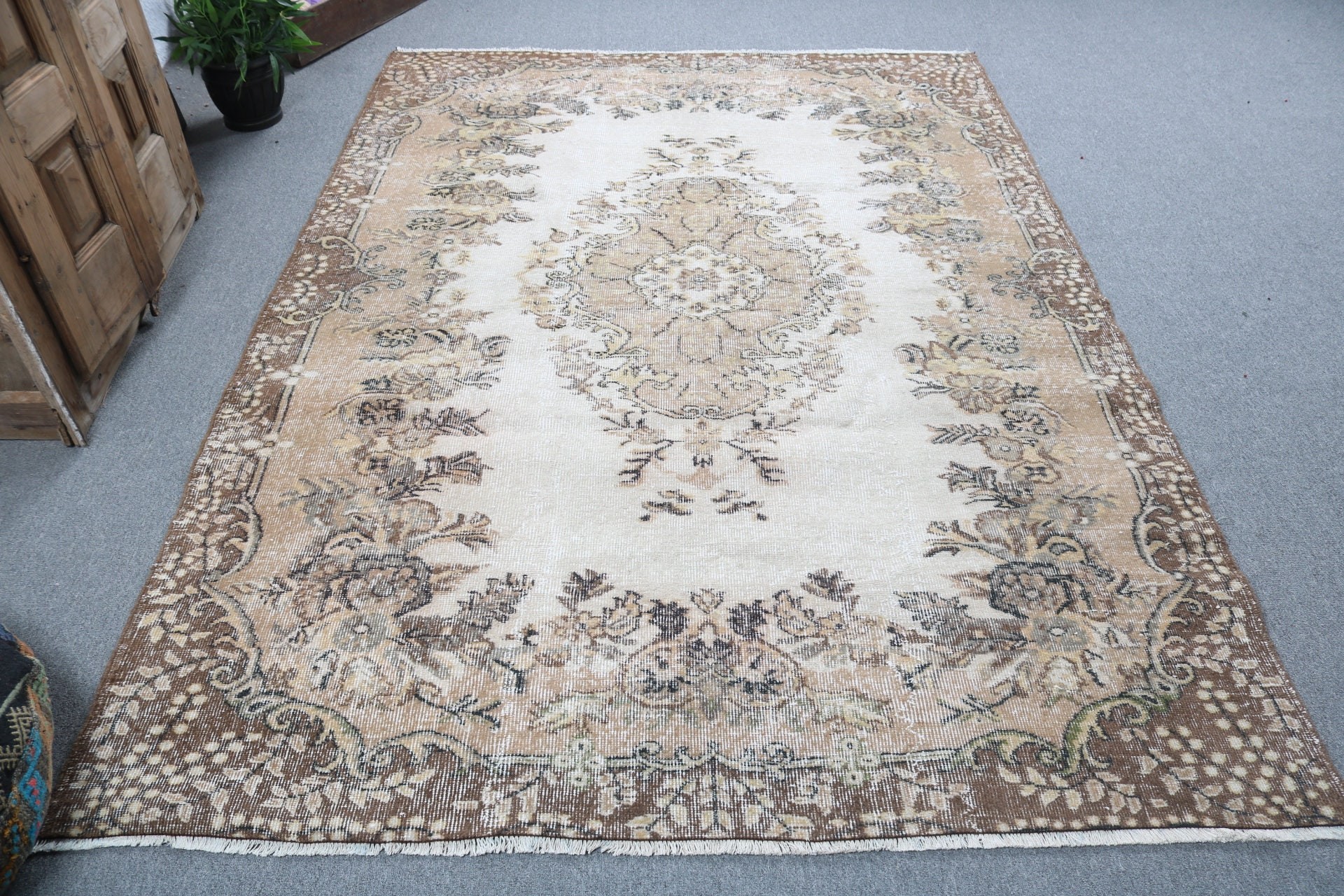 5.9x8.2 ft Büyük Halılar, Türk Halıları, Vintage Halılar, Ev Dekor Halısı, Kahverengi Ev Dekor Halısı, Yatak Odası Halısı, Büyük Oushak Halıları, Oturma Odası Halısı