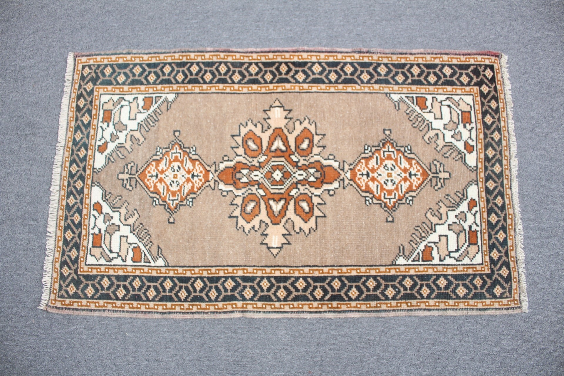 Ev Dekor Halısı, 1.9x3.2 ft Küçük Halılar, Vintage Halılar, Kahverengi Yatak Odası Halısı, Sevimli Halılar, Kapı Paspası Halısı, Havalı Halı, Duvara Asılı Halı, Türk Halısı