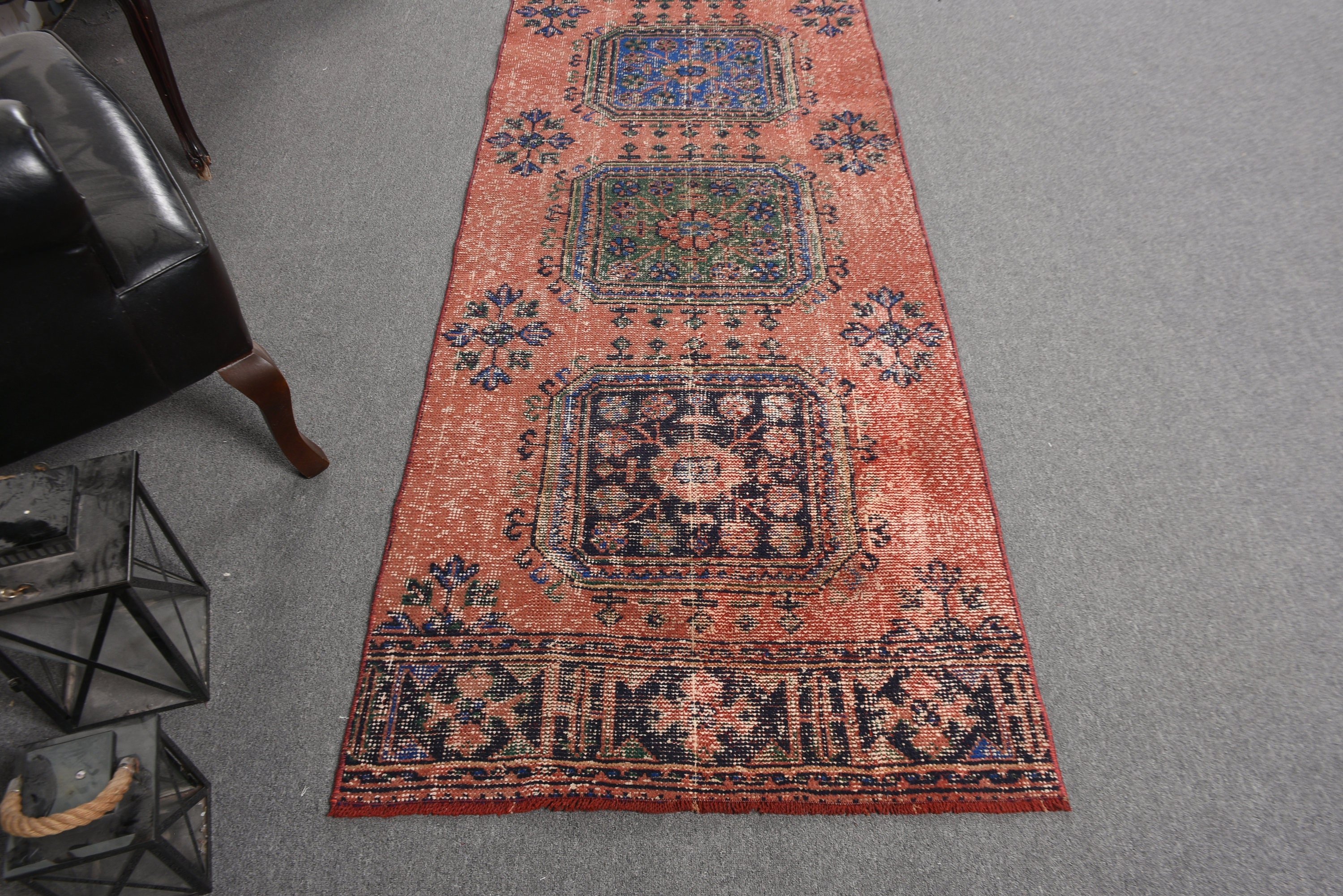 Etnik Halılar, Ev Dekorasyonu Halıları, Havalı Halı, 2,9x11,1 ft Koşucu Halıları, Merdiven Halıları, Koridor Halıları, Türk Halıları, Vintage Halı, Kırmızı Anadolu Halıları