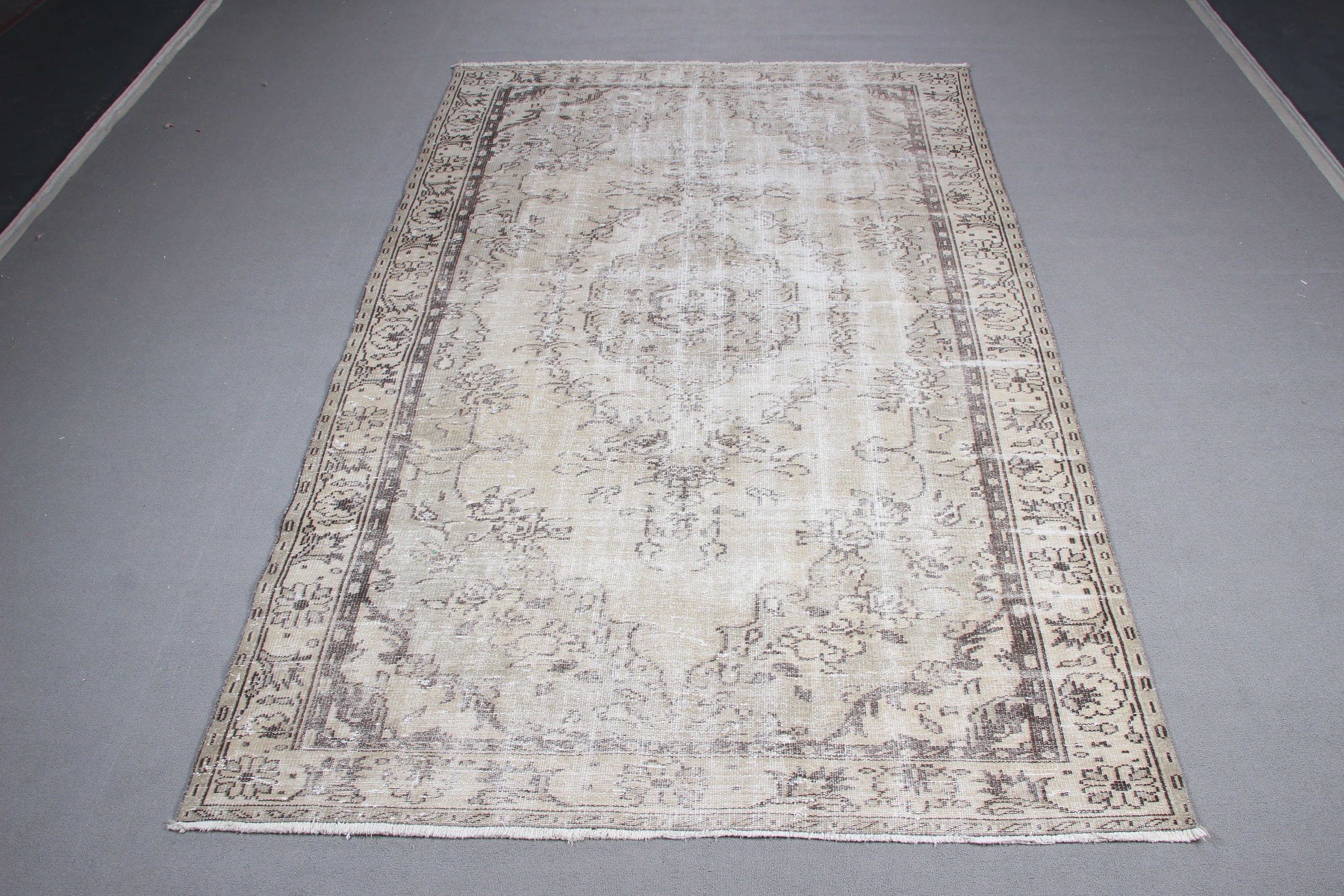 6x9.6 ft Large Rugs, Large Oushak Rugs, Turkish Rug, Living Room Rug, Beige Flatweave Rug, Handwoven Rugs, Vintage Rugs, Statement Rug