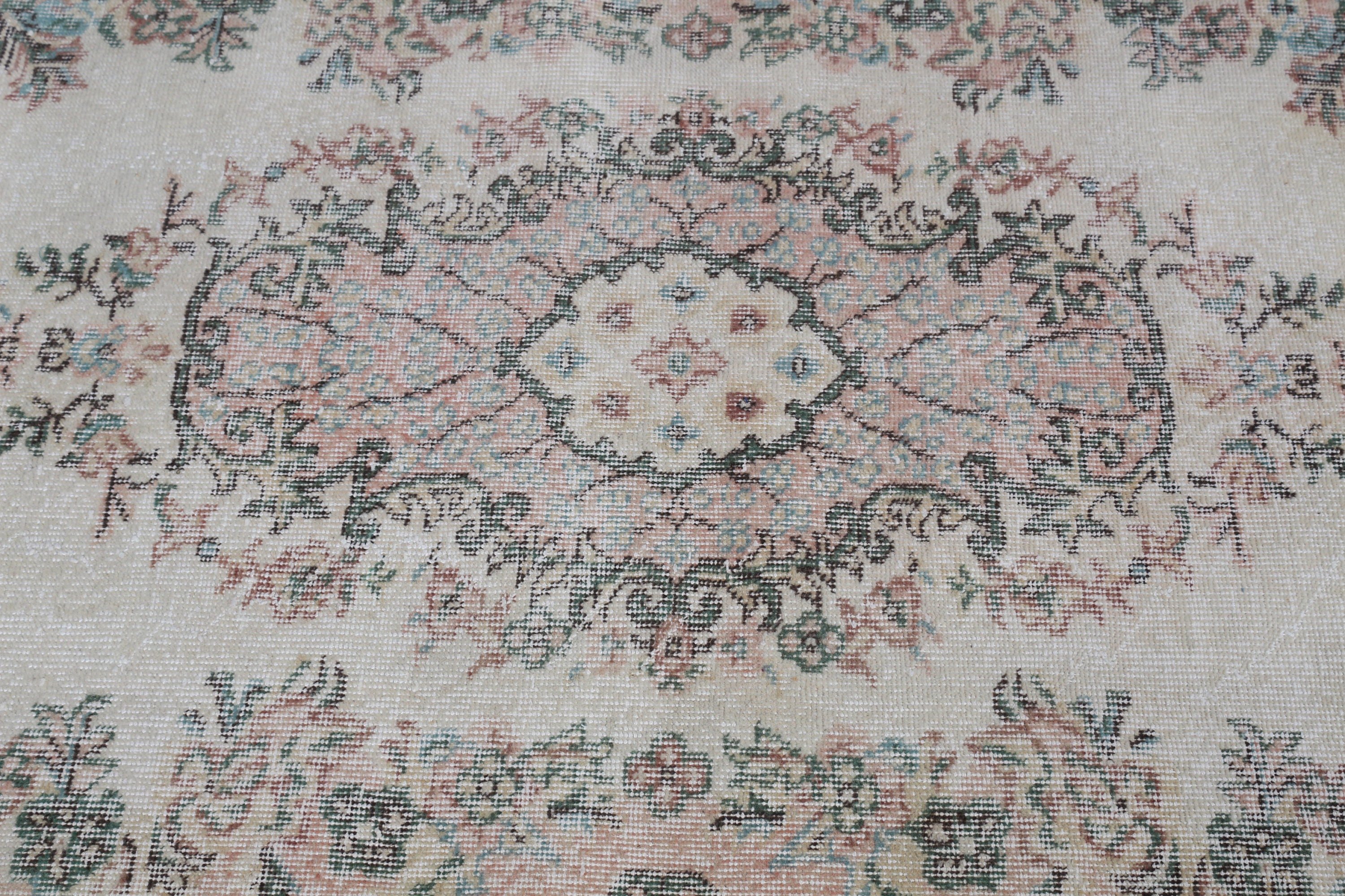 Mutfak Halıları, Bej Mutfak Halıları, Vintage Halı, Yemek Odası Halısı, Yer Halıları, Anadolu Halıları, 3.7x6.9 ft Alan Halısı, Türk Halısı, Sessiz Halı