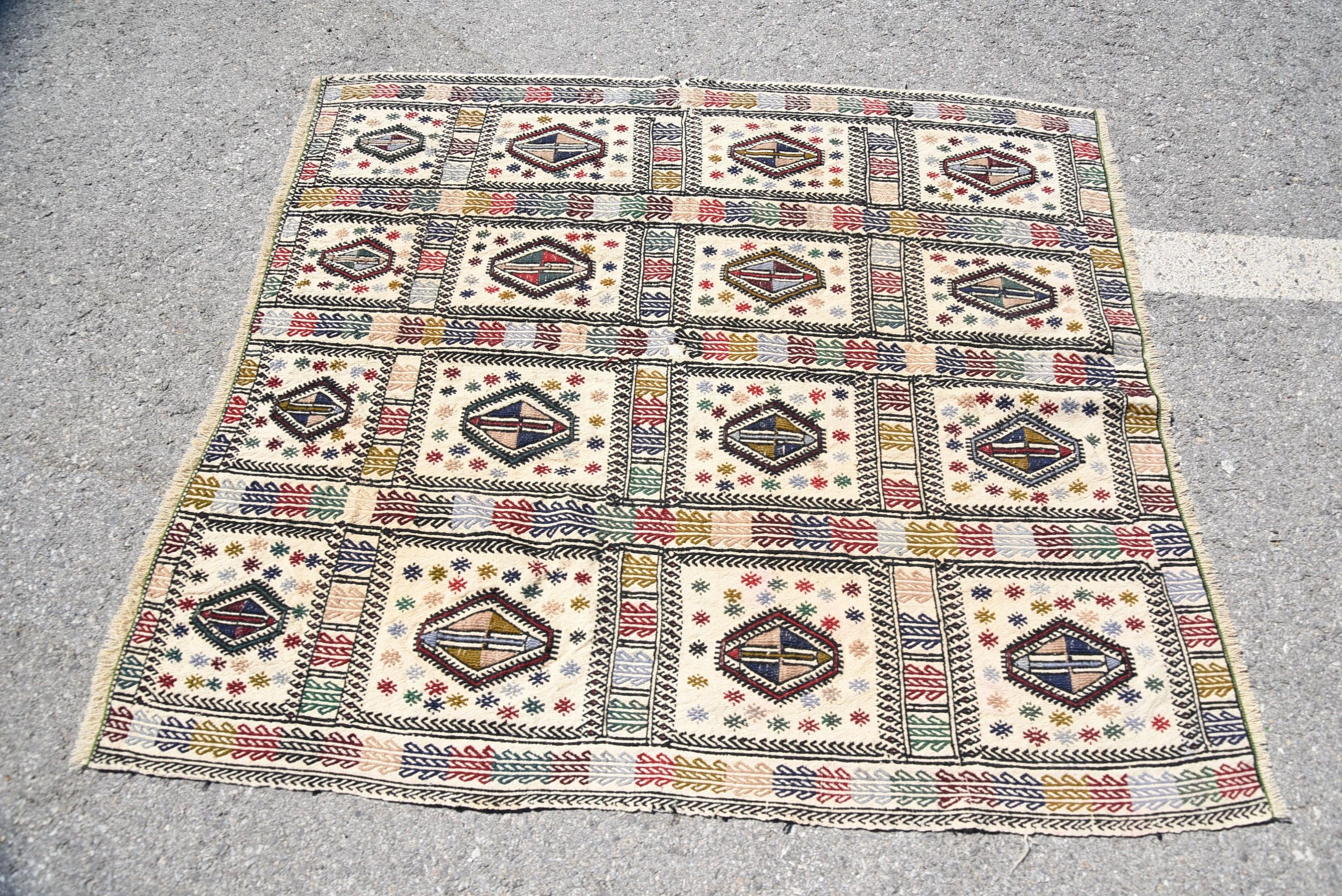 Çocuk Odası Halıları, Yatak Odası Halıları, 4,4x4,8 ft Accent Halı, Türk Halısı, Dış Mekan Halısı, Vintage Halı, Kilim, Giriş Halısı, Mutfak Halısı, Soğuk Halı