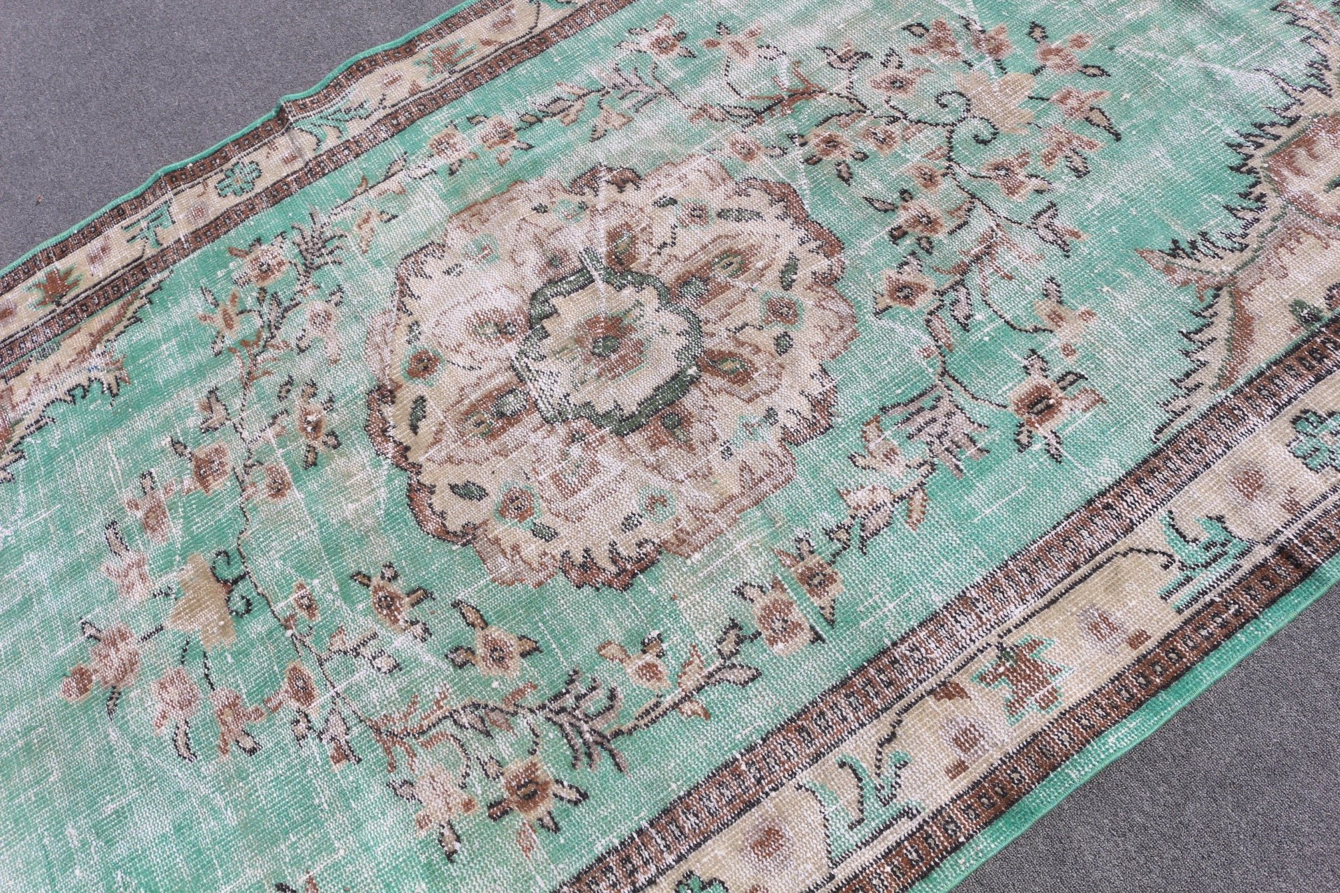 Living Room Rug, Home Decor Rug, Vintage Rug, Old Rug, Anatolian Rug, Green Oushak Rug, Turkish Rug, 5.3x8.9 ft Large Rug, Dining Room Rugs