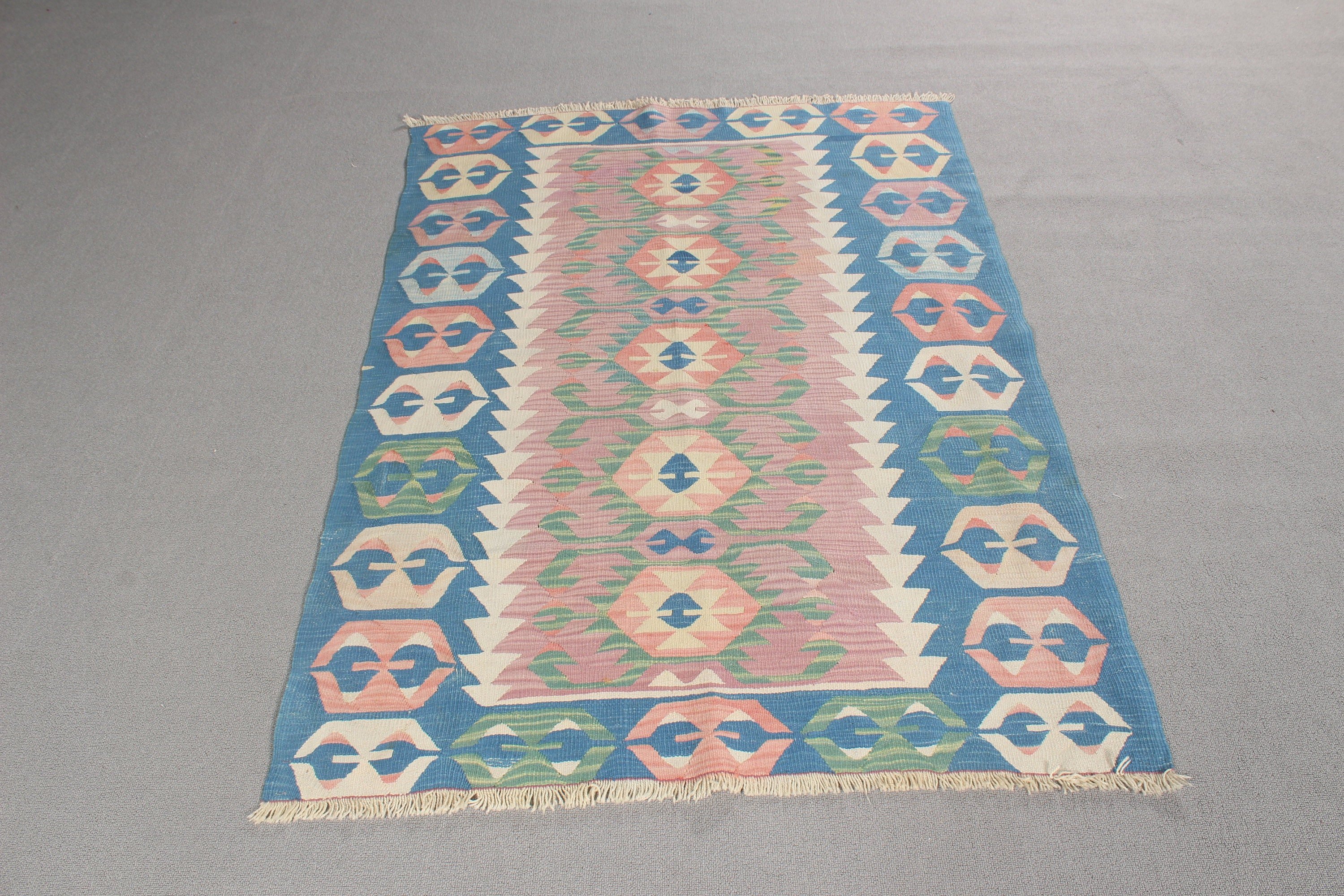 Mavi Oryantal Halı, Vintage Halılar, 3.6x5.2 ft Vurgulu Halılar, Kilim, Vintage Vurgulu Halı, Anadolu Halıları, Yatak Odası Halısı, Türk Halıları, Lüks Halı