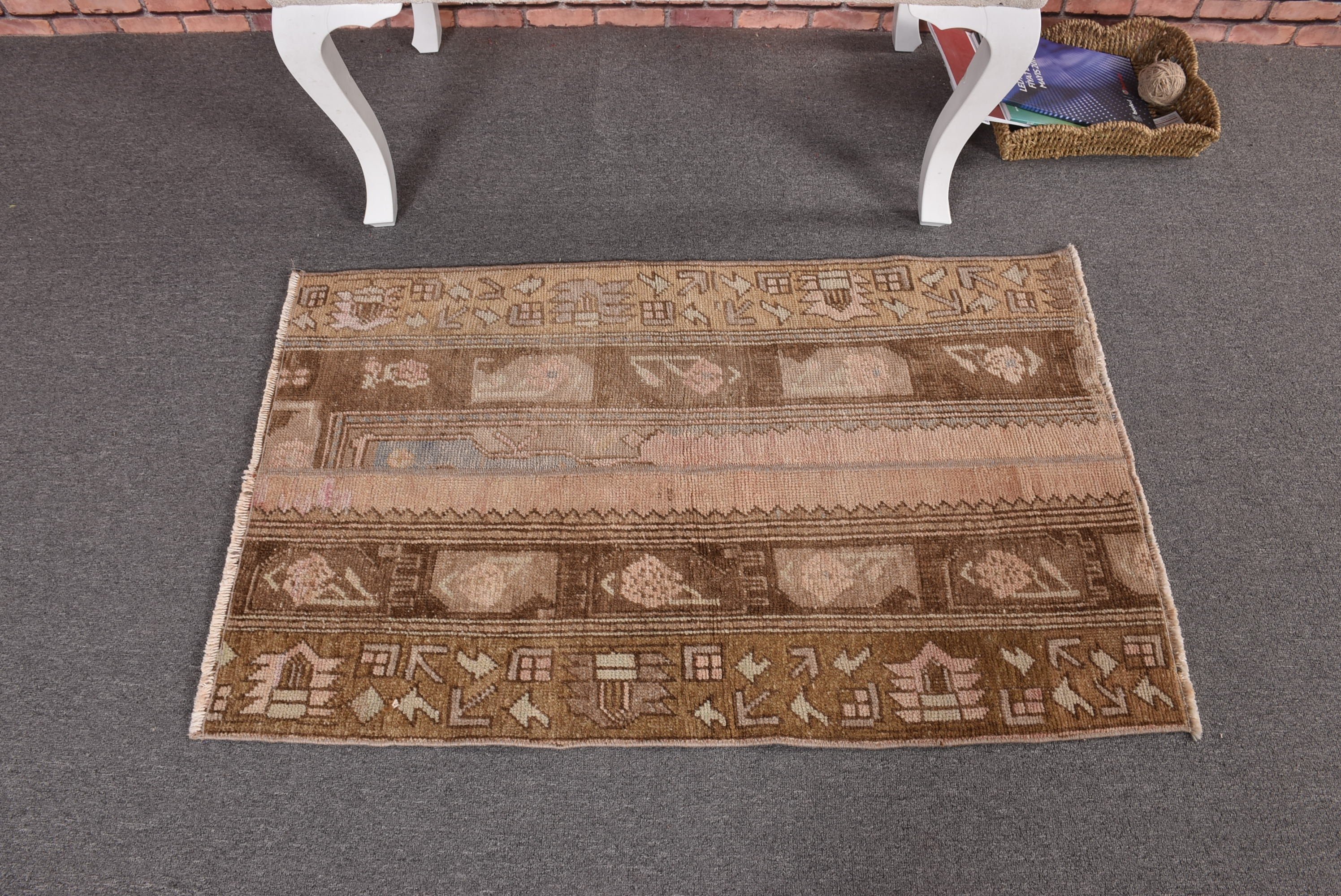 Vintage Halı, Çocuk Halıları, Bej Oryantal Halılar, Geometrik Halılar, Türk Halıları, 2,3x3,6 ft Küçük Halılar, Bildiri Halısı, Türkiye Halısı, Mutfak Halısı