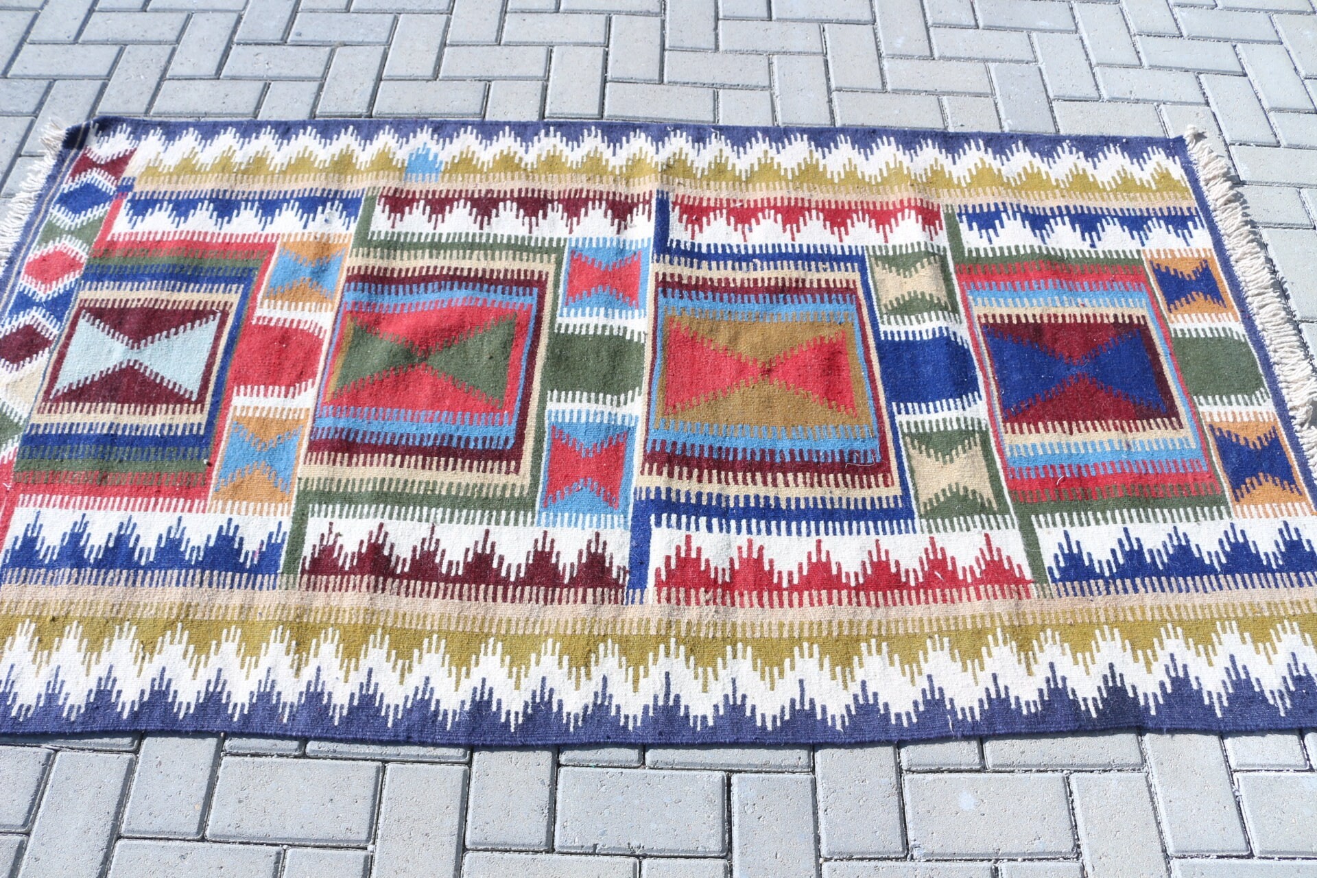 Kilim, Vintage Rugs, Outdoor Rug, 3.5x6.4 ft Accent Rugs, Turkish Rug, Oriental Rug, Entry Rug, Bedroom Rug, Kitchen Rug, Red Bedroom Rug