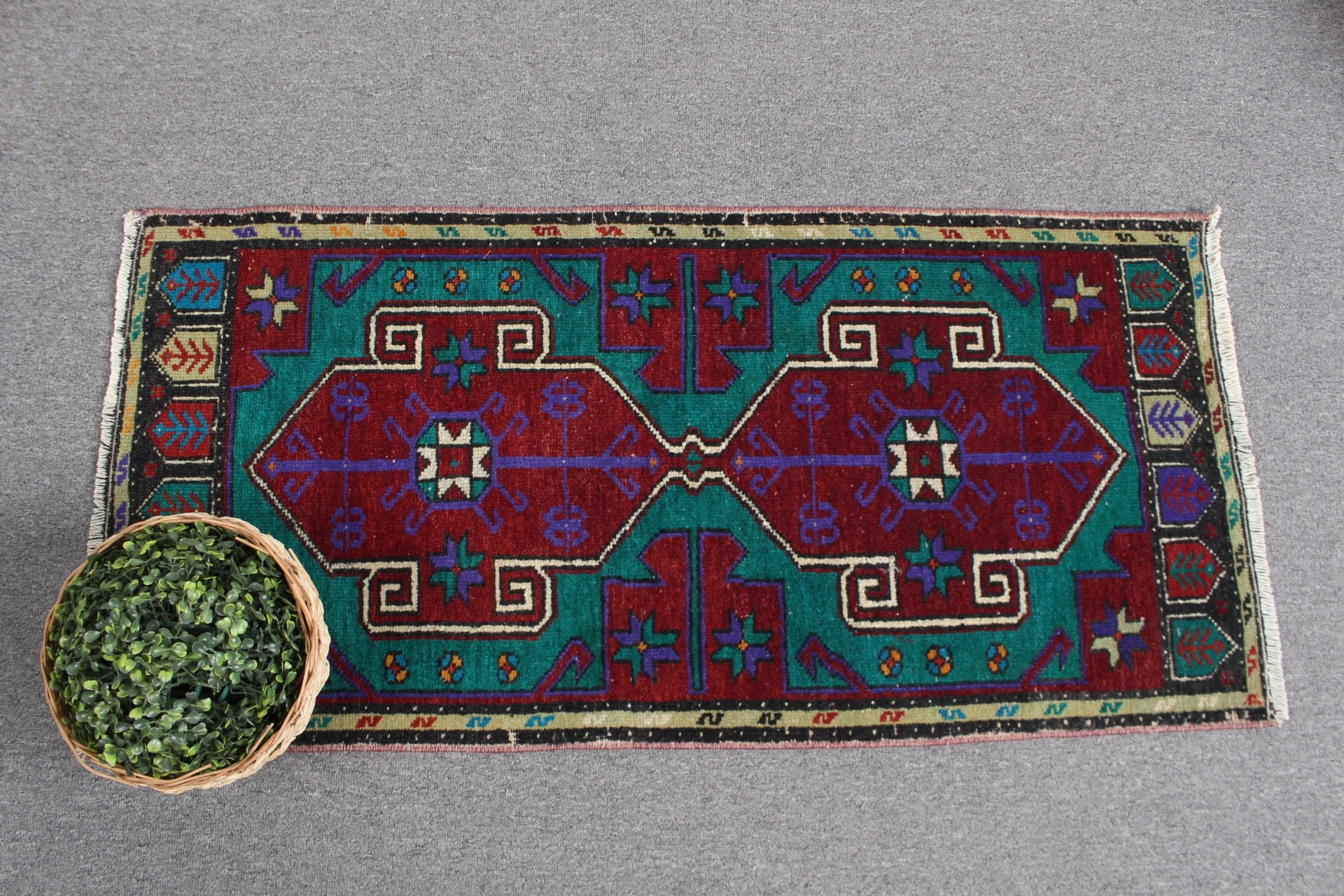 Mor Yün Halı, Vintage Halı, Türk Halısı, Mutfak Halıları, Duvara Asılı Halı, Yer Halıları, 1.7x3.6 ft Küçük Halı, Yatak Odası Halısı