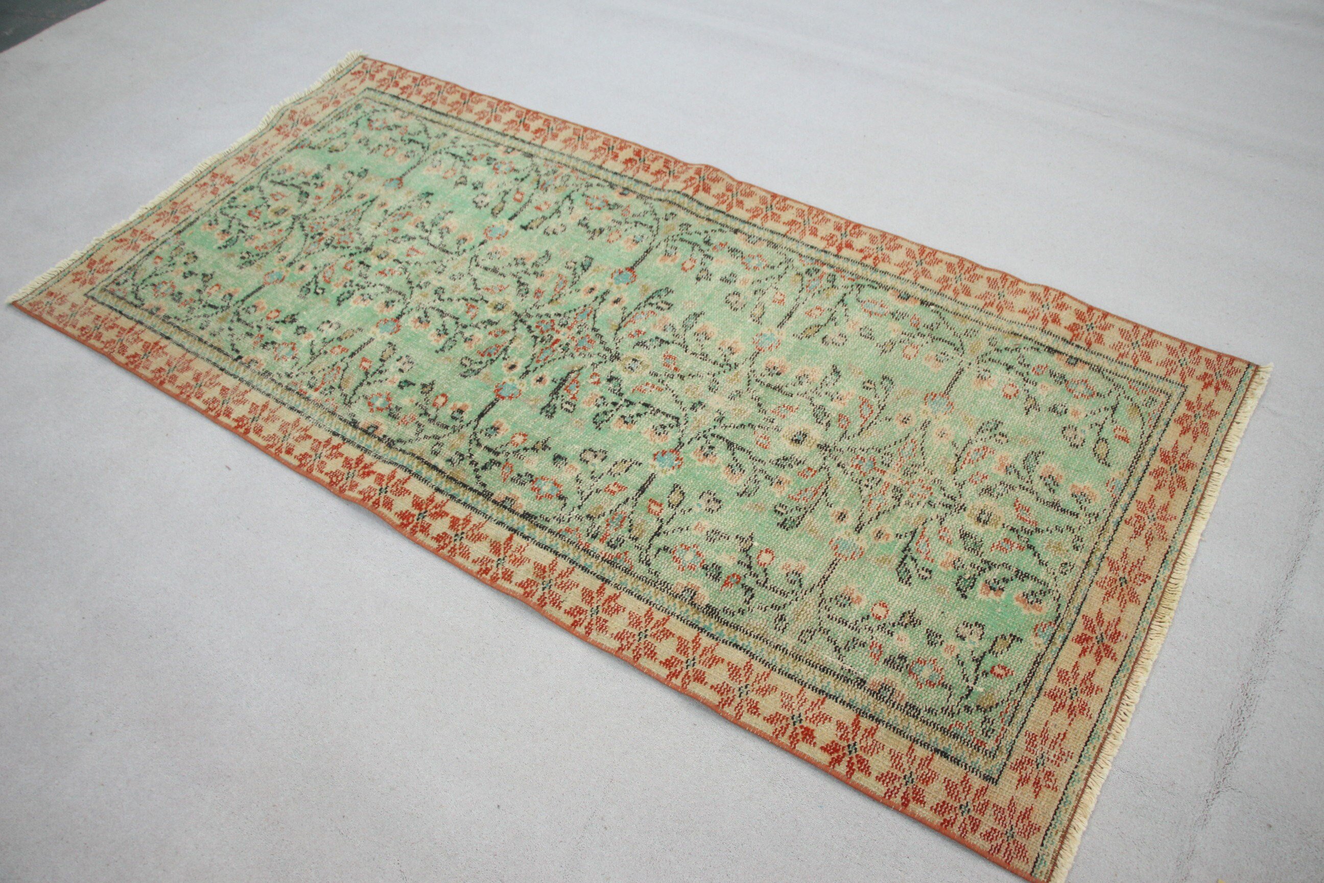 Entry Rug, Anatolian Rug, 3.1x6.4 ft Accent Rugs, Distressed Rug, Turkish Rug, Kitchen Rug, Vintage Rugs, Home Decor Rugs, Green Floor Rug