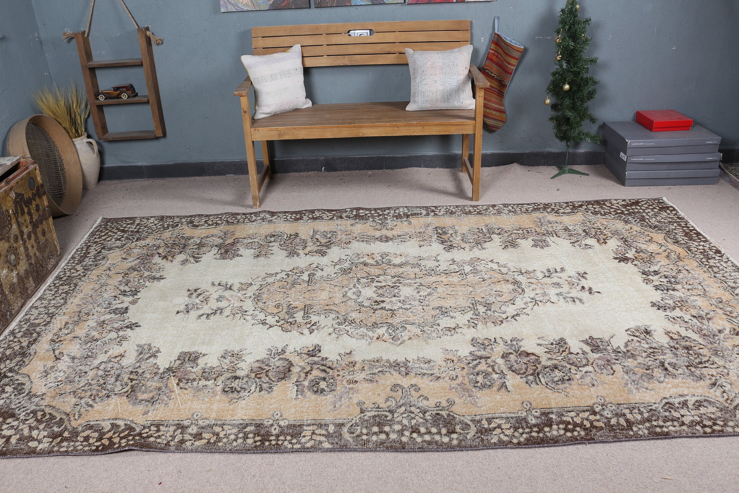 Yer Halısı, Bej Anadolu Halıları, Türk Halısı, 5.7x10 ft Büyük Halı, Salon Halıları, Vintage Halılar, Havalı Halı, Salon Halısı, Yemek Odası Halısı