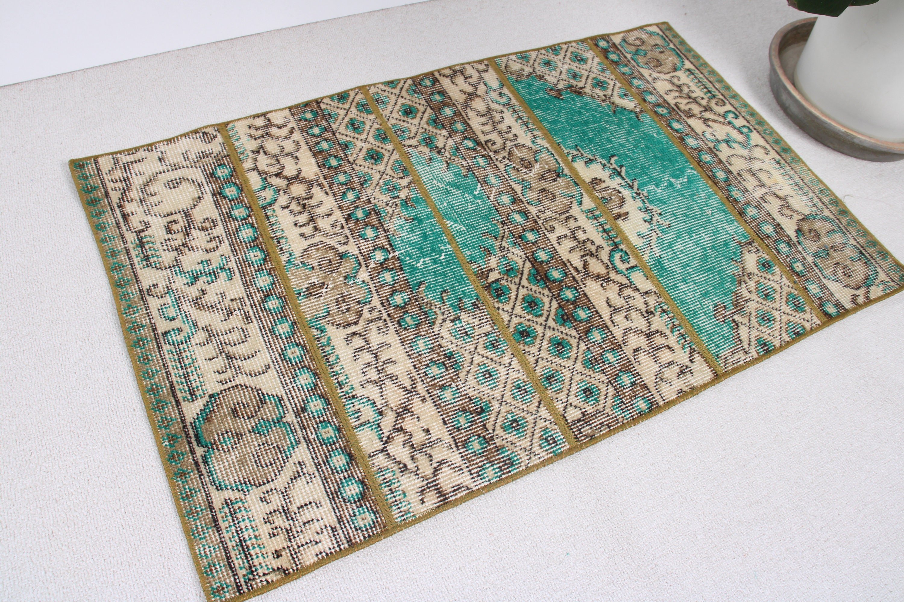 Green Moroccan Rug, Wall Hanging Rug, Oriental Rugs, Bedroom Rugs, Turkish Rug, Vintage Rugs, 2x3.2 ft Small Rugs, Car Mat Rug, Turkey Rugs