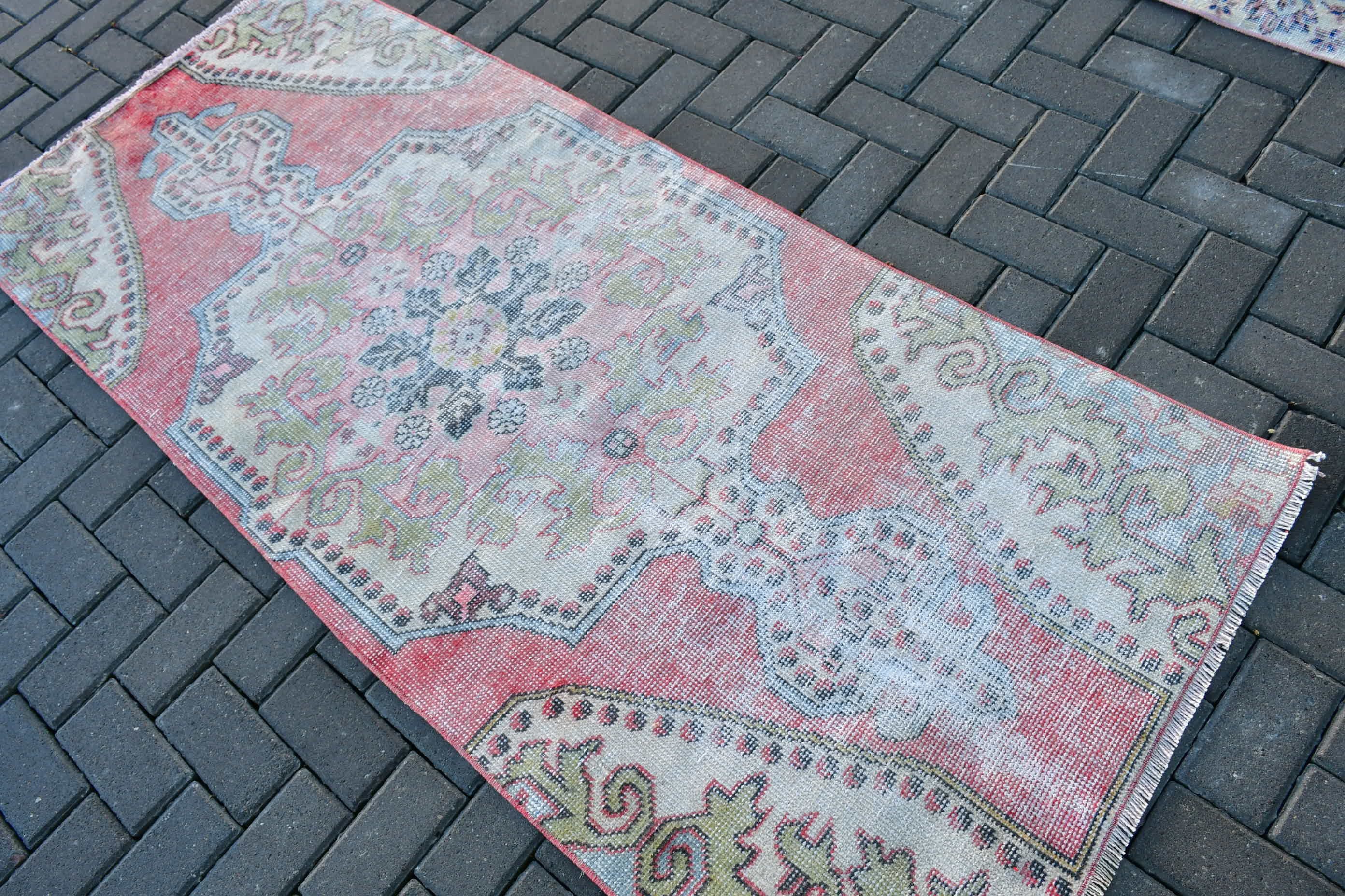 Home Decor Rug, Old Rug, Red  2.9x6.8 ft Accent Rugs, Rugs for Entry, Bedroom Rugs, Kitchen Rug, Turkish Rug, Vintage Rug