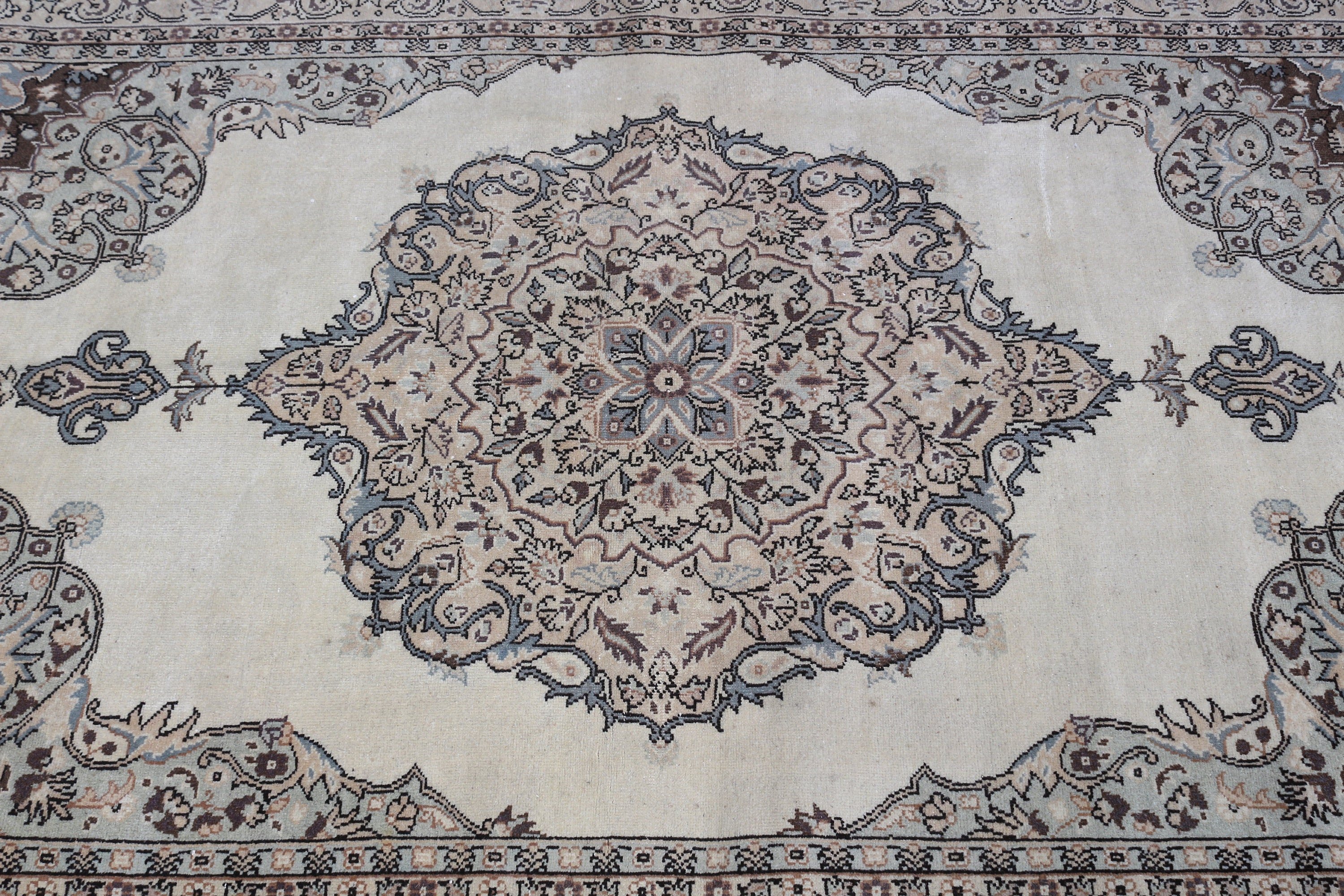 Eski Halılar, Yün Halı, Yer Halısı, Vintage Halı, Bej Oushak Halı, Mutfak Halıları, 4,5x7 ft Alan Halıları, Türk Halısı, İç Mekan Halıları