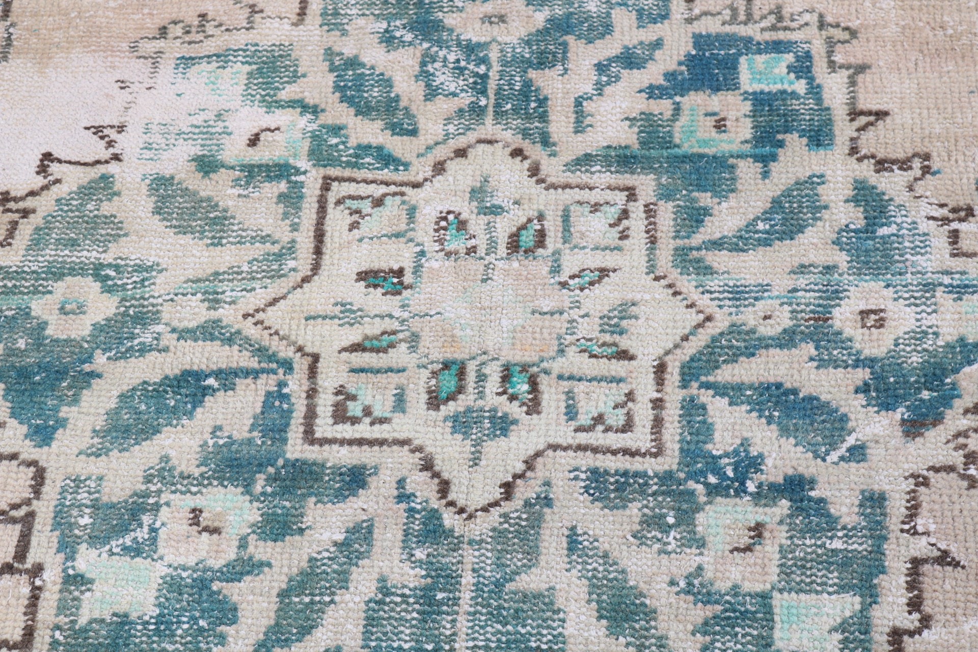 Açıklama Halıları, Yer Halıları, Vintage Halılar, Mutfak Halısı, Giriş Halısı, Modern Halılar, Türk Halıları, 4x4 ft Accent Halı, Bej Oryantal Halılar