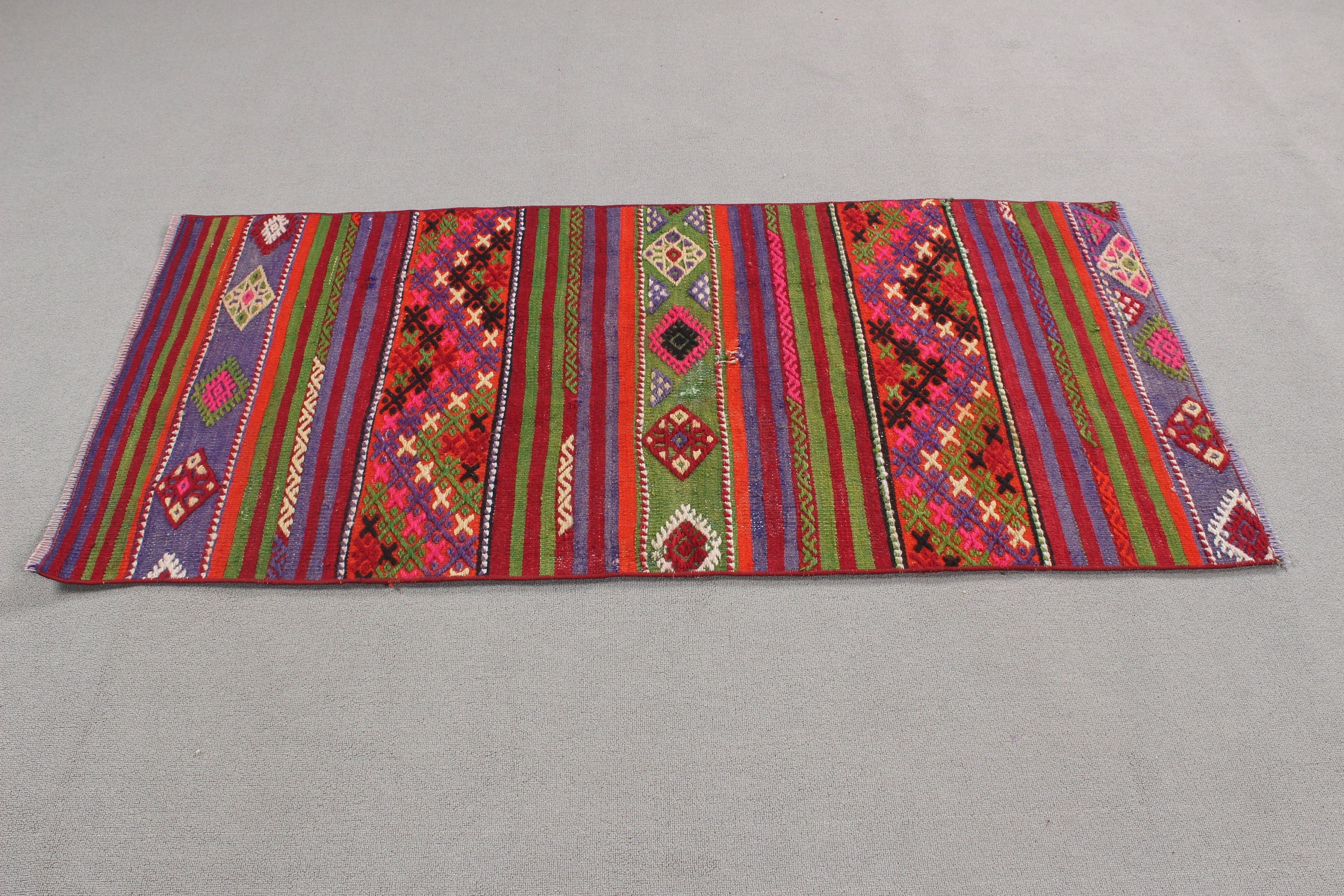 Vintage Halı, Kilim, Türk Halıları, 2.5x5.2 ft Küçük Halı, Modern Halı, Anadolu Halıları, Araba Paspas Halısı, Yer Halıları, Kırmızı Anadolu Halısı, Banyo Halıları