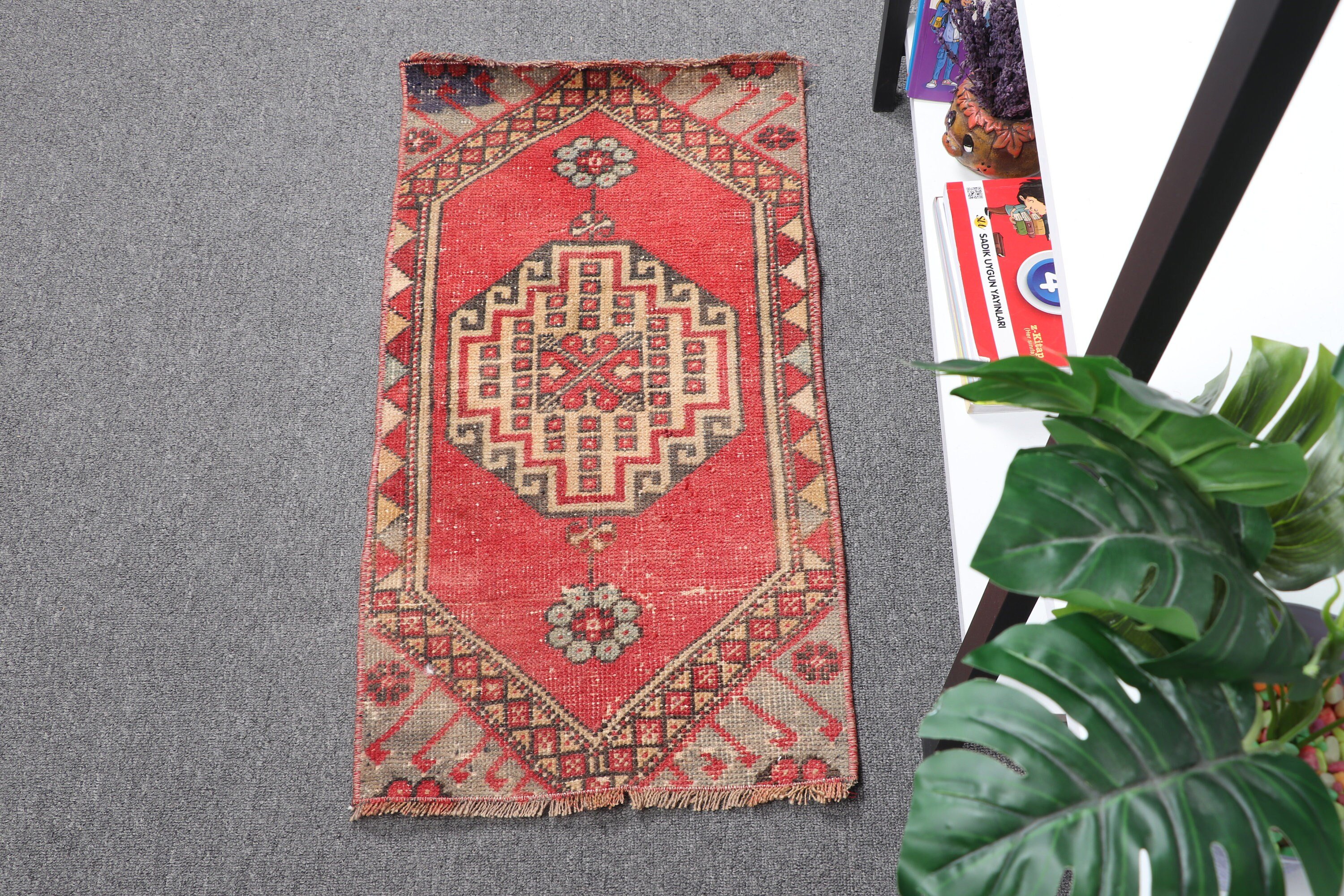 Cool Rug, Turkish Rugs, Red Anatolian Rug, Wall Hanging Rug, Vintage Rug, Rugs for Bedroom, 1.3x2.5 ft Small Rug, Nursery Rugs, Wool Rugs