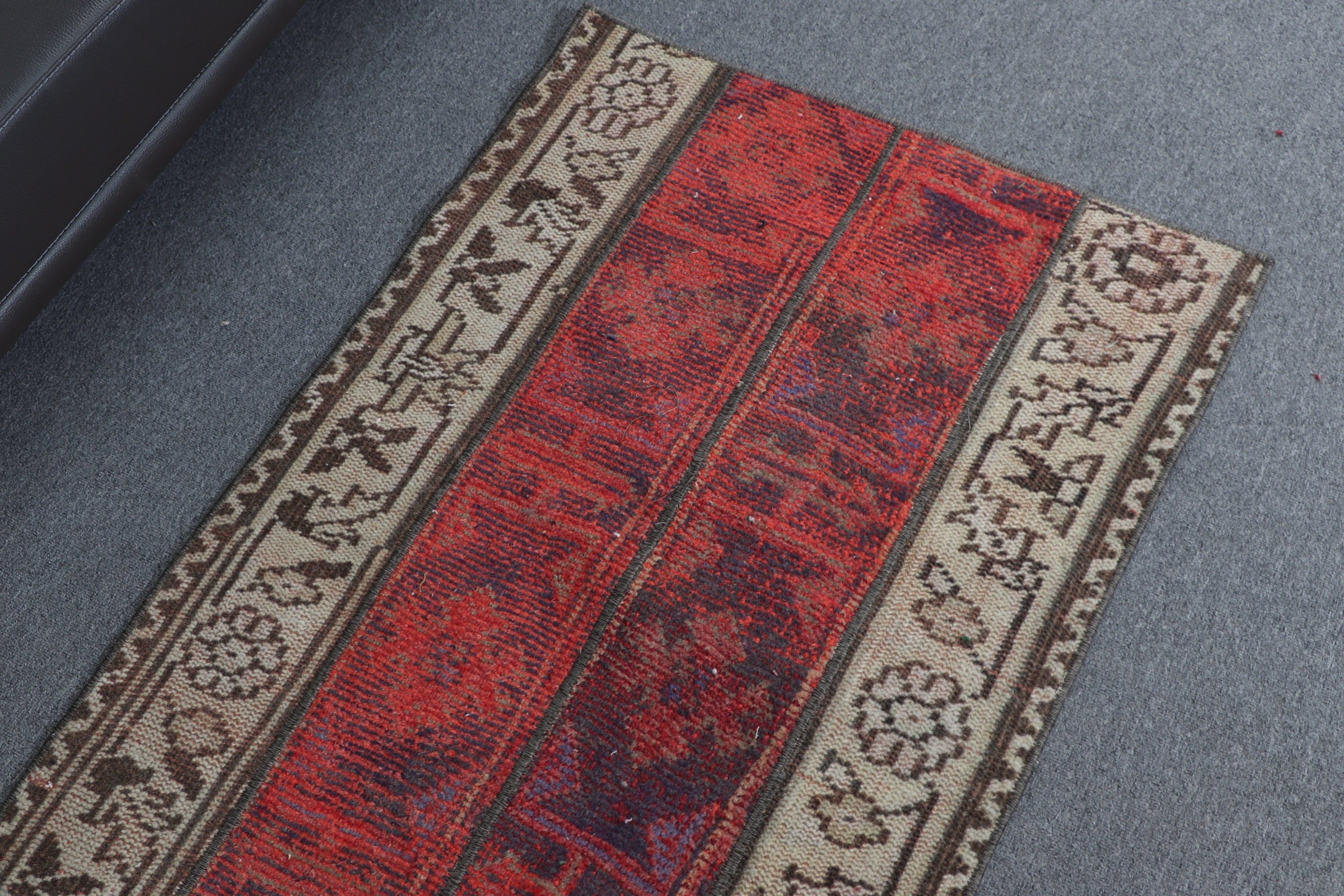 Türk Halısı, Kırmızı 2.3x3.7 ft Küçük Halı, Tribal Halı, Antika Halı, Vintage Halı, Duvara Asılı Halılar, Yatak Odası Halıları, Banyo Halısı