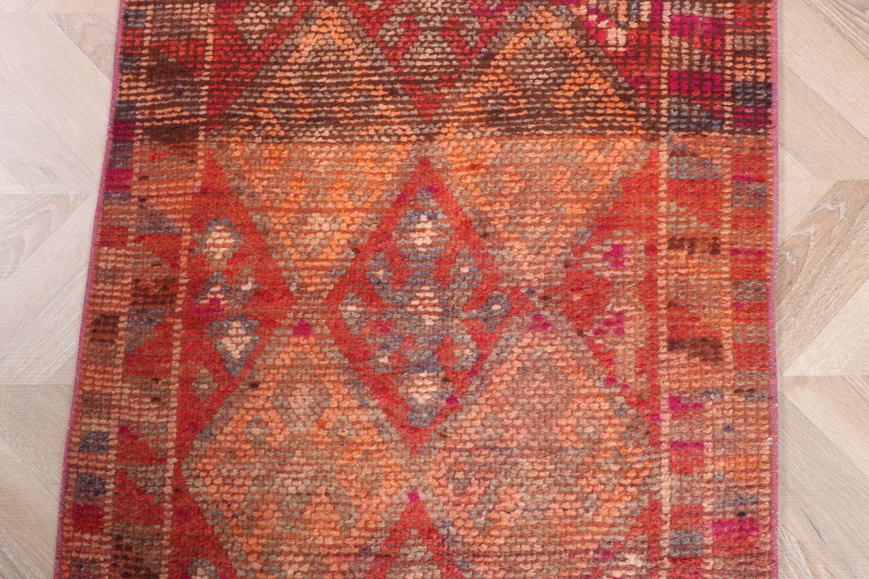 Koridor Halısı, Vintage Halılar, Oryantal Halı, Uzun Yolluk Halıları, 2.2x12.4 ft Yolluk Halısı, Türk Halıları, Pembe El Dokuma Halılar, Yatak Odası Halıları