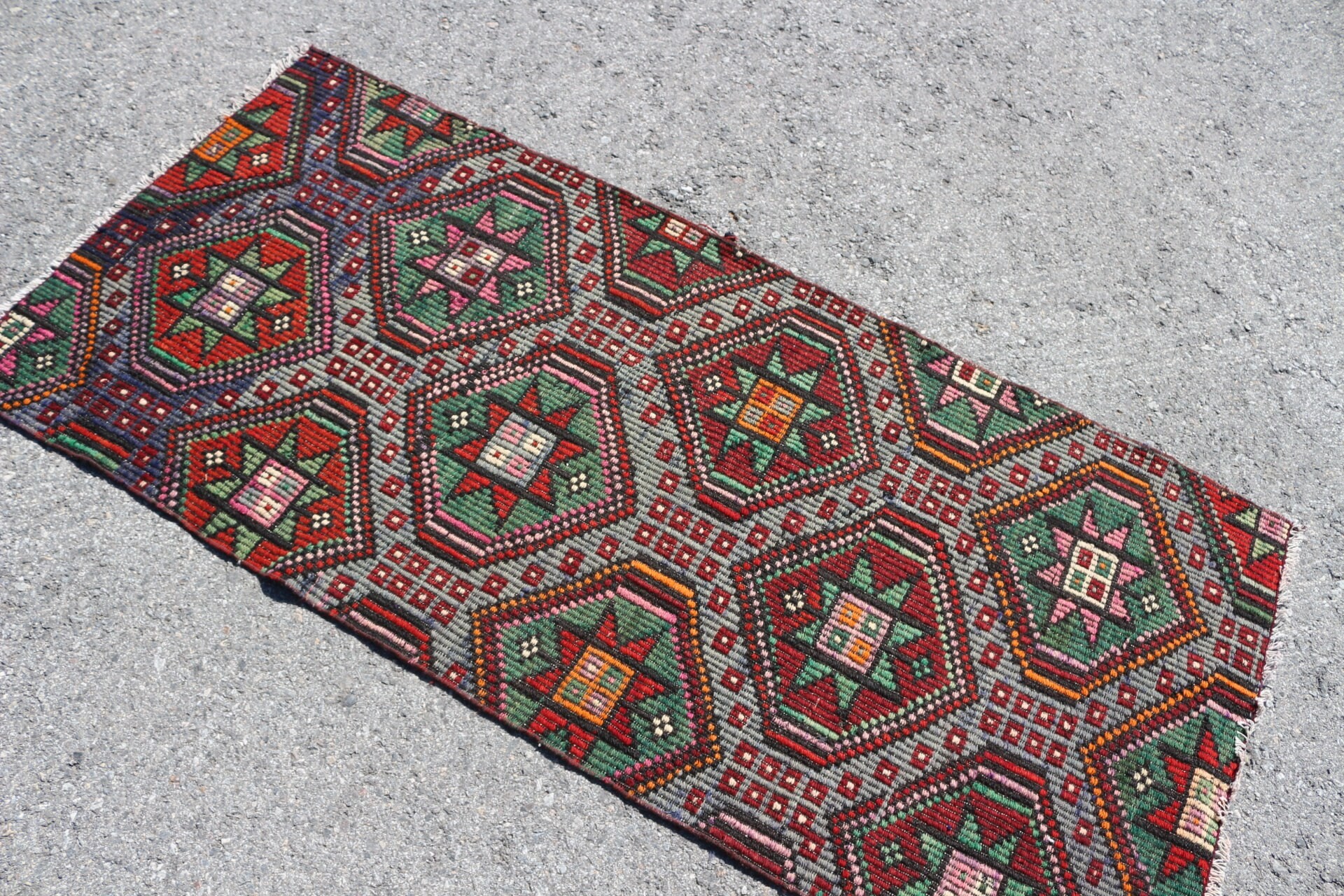 Yeşil Yün Halılar, Vintage Halılar, Retro Halı, Anadolu Halısı, Giriş Halısı, Türk Halıları, Fas Halısı, Çocuk Halısı, Kilim, 2,7x5,8 ft Aksan Halısı