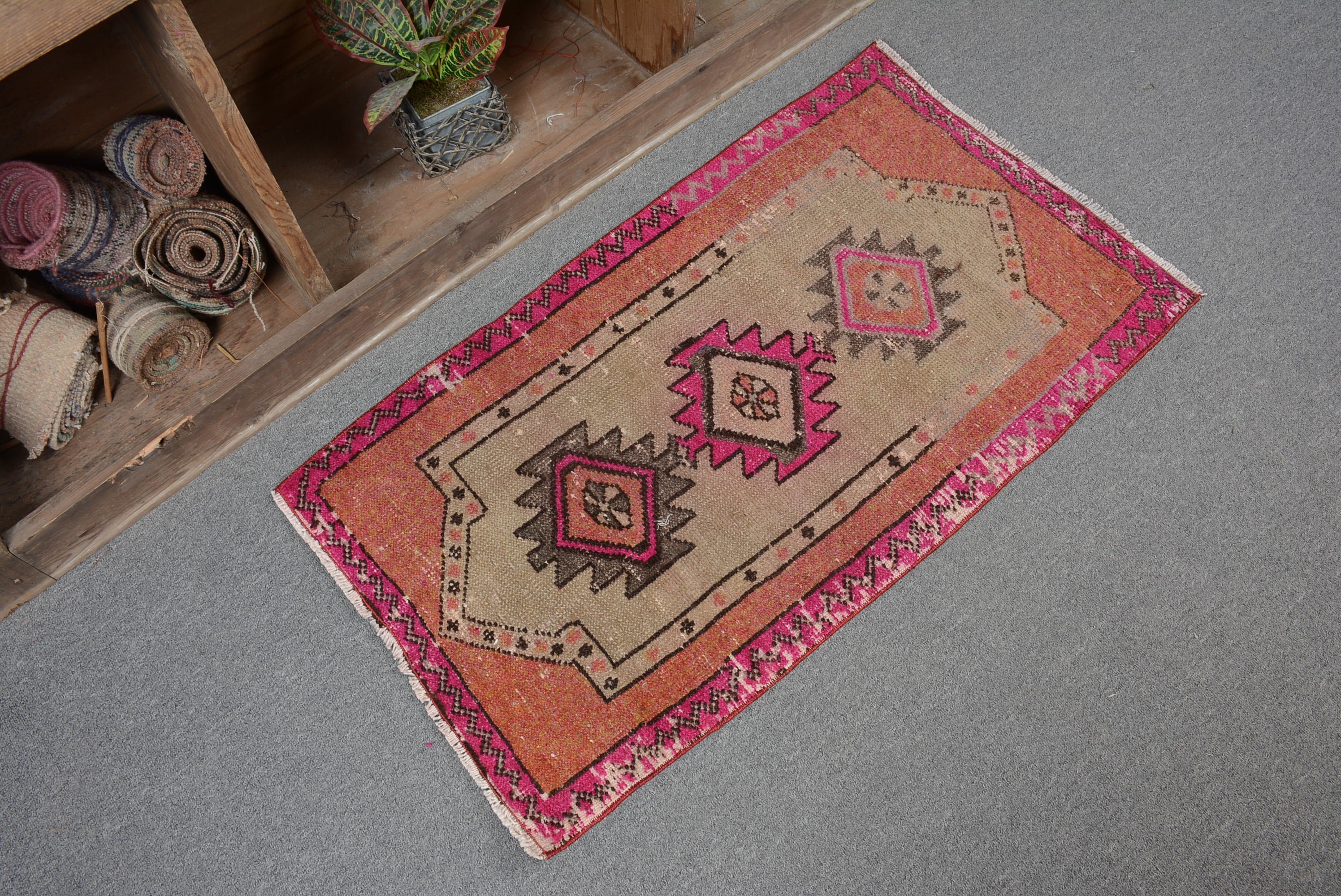 Nursery Rug, Bedroom Rug, Distressed Rugs, Vintage Rug, Bath Rug, Home Decor Rug, Pink Home Decor Rugs, 1.8x3.2 ft Small Rug, Turkish Rugs