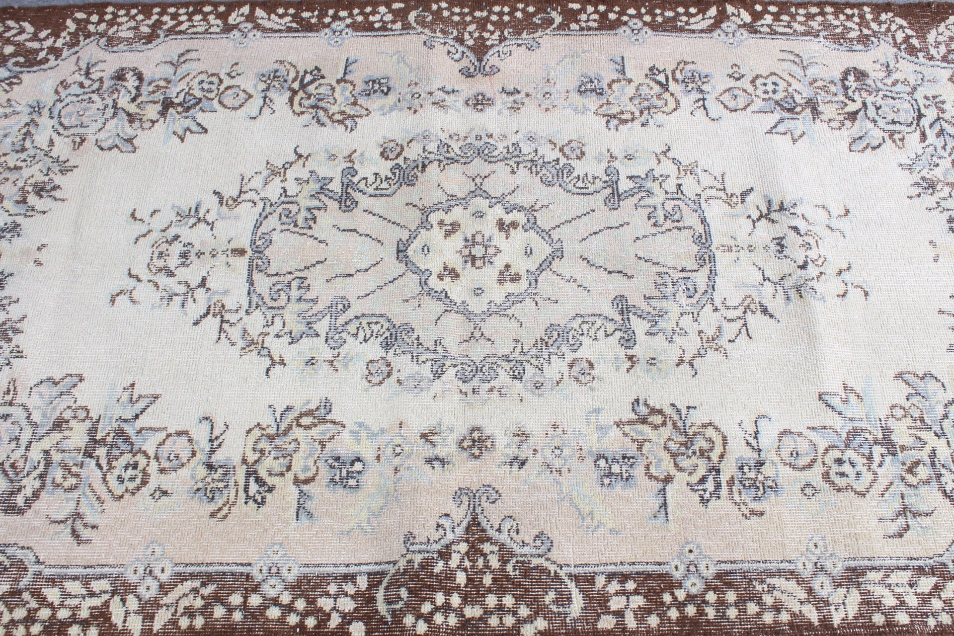 Fas Halıları, Anadolu Halıları, Türk Halısı, 3,8x6,9 ft Alan Halısı, Bej Zemin Halısı, Alan Halıları, Boho Halıları, Vintage Halı, Oturma Odası Halısı