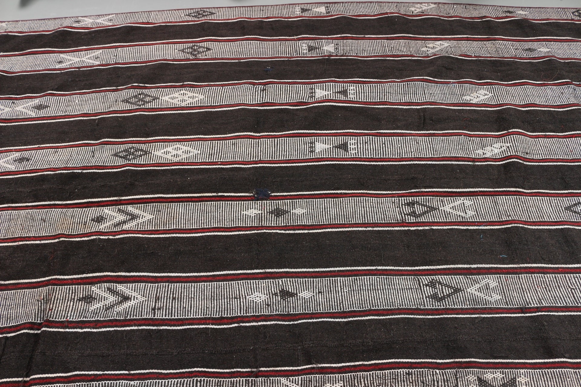 Salon Kilim, Anadolu Kilim, Siyah Zemin Kilim, 176x356 cm Salon Kilim, Oturma odası Kilim, Yemek odası Kilim, Nostaljik Kilim