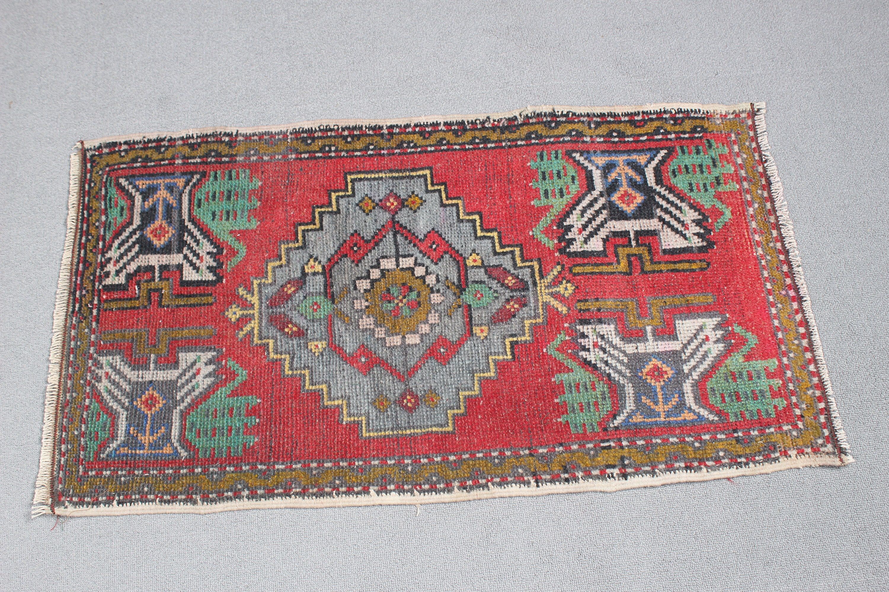 Kırmızı Mutfak Halısı, Kapı Paspası Halısı, 1.7x3 ft Küçük Halı, Çocuk Halısı, Küçük Boho Halıları, El Dokuma Halısı, Yer Halıları, Vintage Halı, Türk Halıları