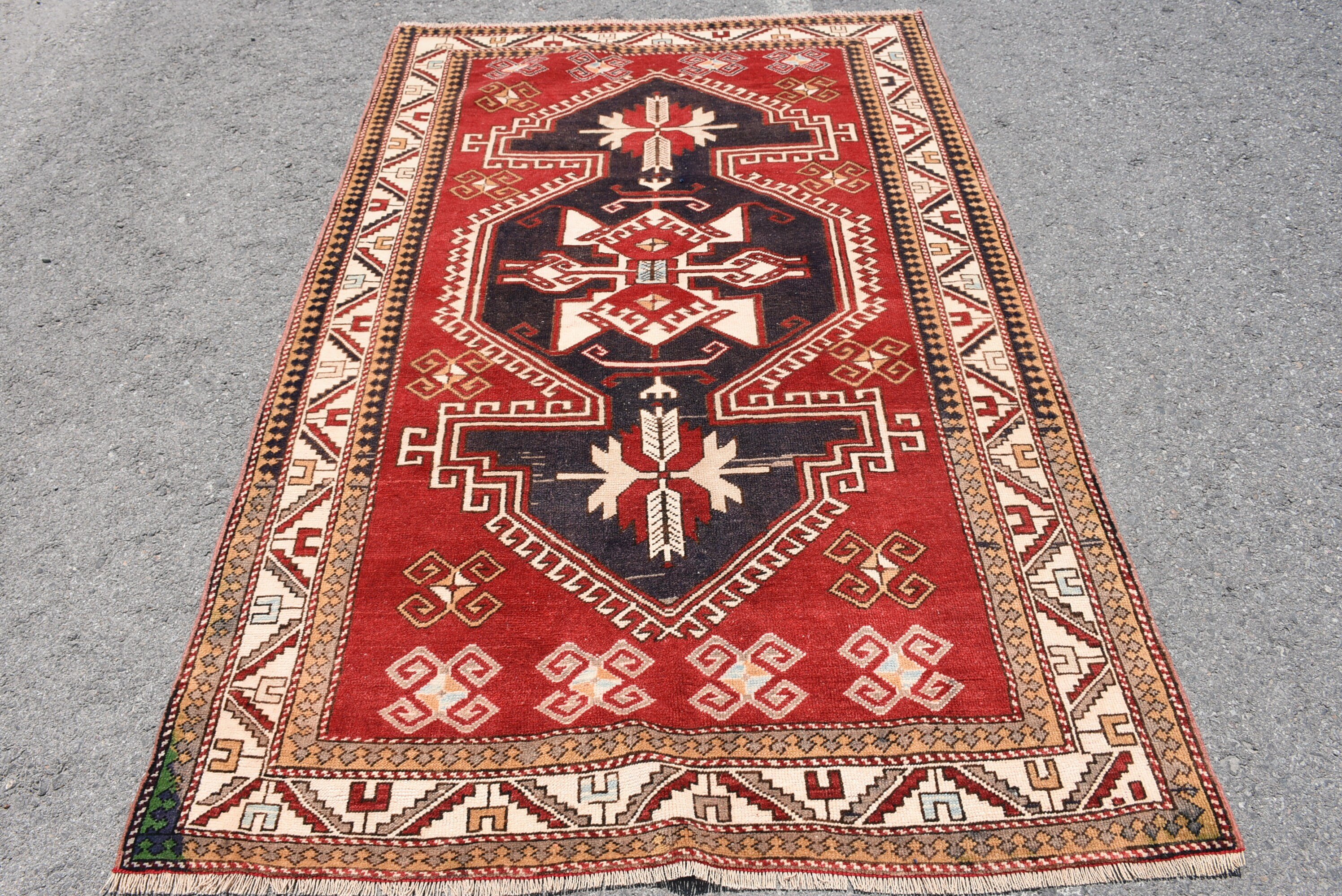 Türk Halısı, Eklektik Halılar, Vintage Halı, Fas Halıları, 4.4x6.6 ft Alan Halısı, Yemek Odası Halıları, Kırmızı Soğuk Halılar, Yatak Odası Halıları, Mutfak Halısı