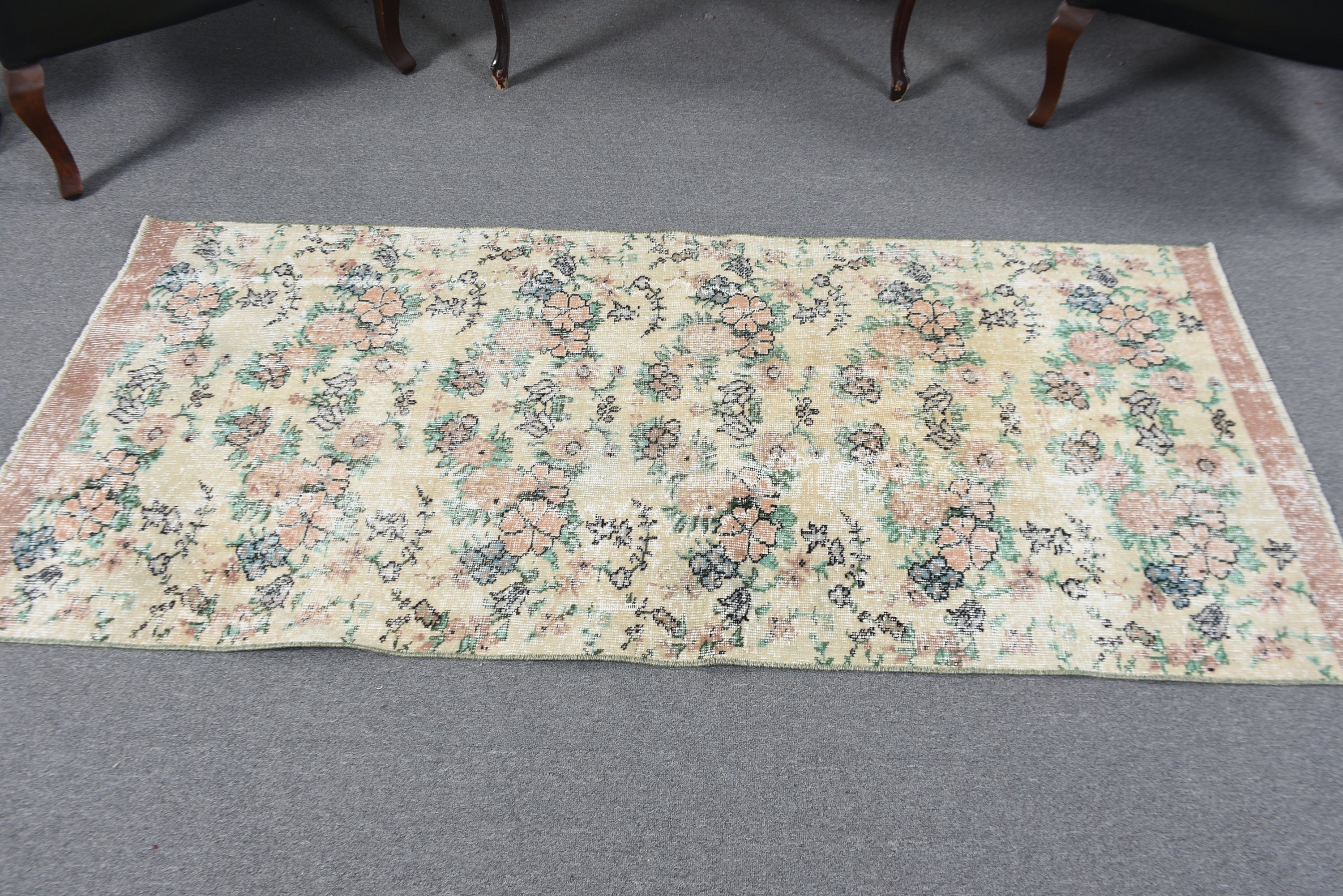 Giriş Halıları, Açıklama Halıları, Çocuk Halıları, Fas Halıları, Vintage Halı, Türk Halısı, Beyaz Yün Halılar, 2,8x6,3 ft Aksan Halıları, Dış Mekan Halısı