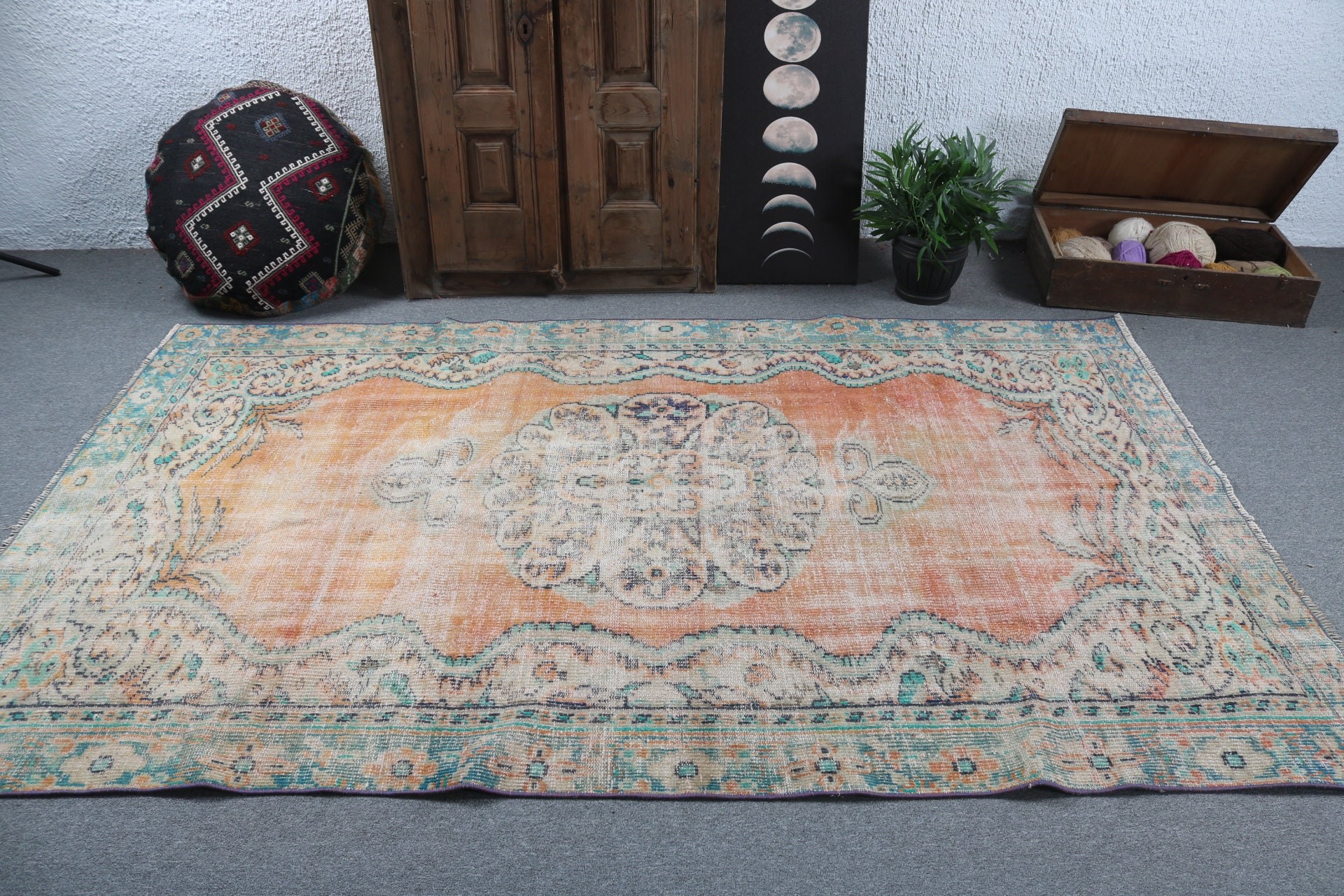 Vintage Rug, Green Statement Rug, Turkish Rugs, 5.2x8.3 ft Large Rugs, Living Room Rugs, Large Boho Rugs, Anatolian Rugs, Oriental Rug