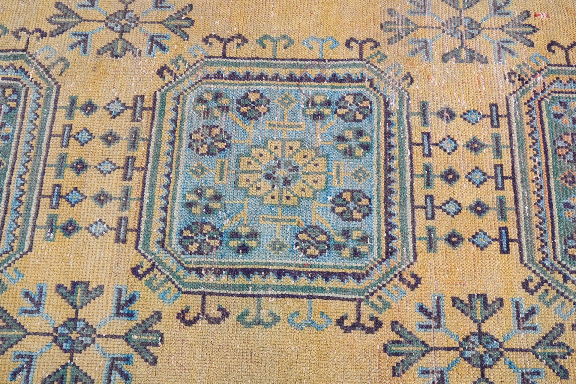 Cool Halı, 2.6x11.1 ft Runner Halıları, Türk Halıları, Uzun Runner Halıları, Beni Ourain Runner Halısı, Vintage Halılar, Sarı Antika Halı, Oushak Halı