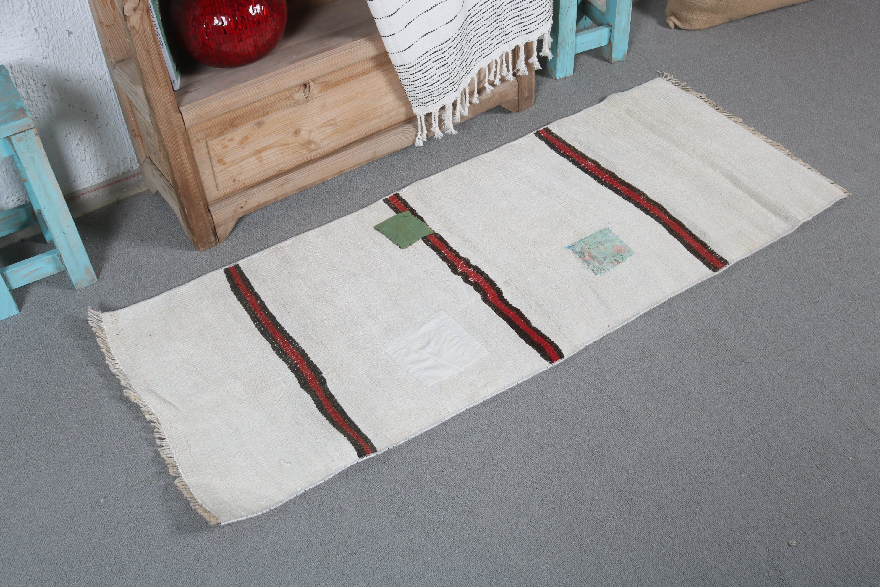 Dorm Rug, Turkish Rug, Bedroom Rugs, Home Decor Rug, Bathroom Rug, Entry Rugs, Vintage Rug, White Home Decor Rugs, 1.7x4.4 ft Small Rug