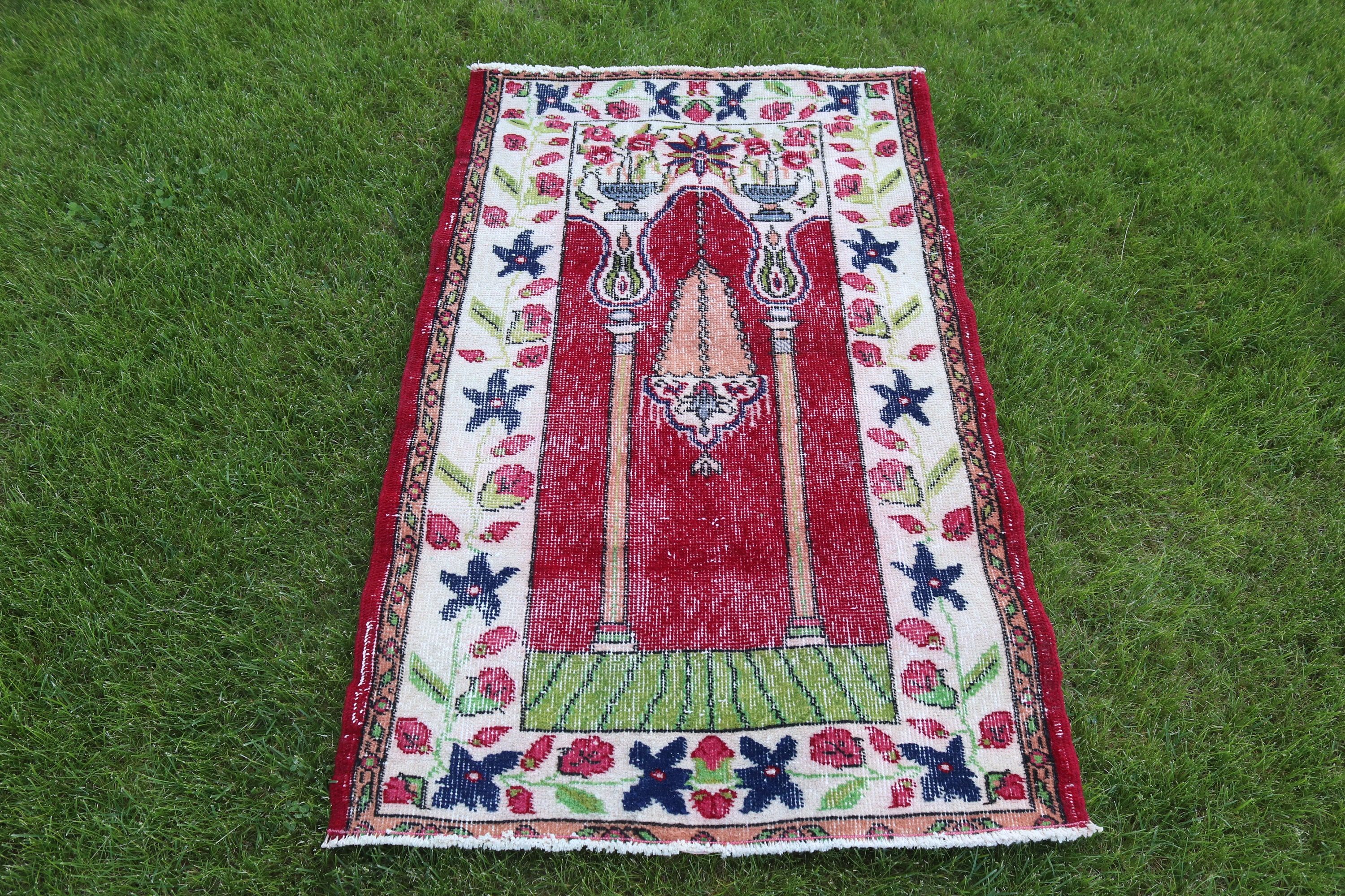 Banyo Halıları, Türk Halısı, 2,5x4 ft Küçük Halı, Fas Halısı, Kırmızı Yün Halılar, Duvara Asılı Halılar, Oushak Halıları, Araba Paspas Halısı, Vintage Halı