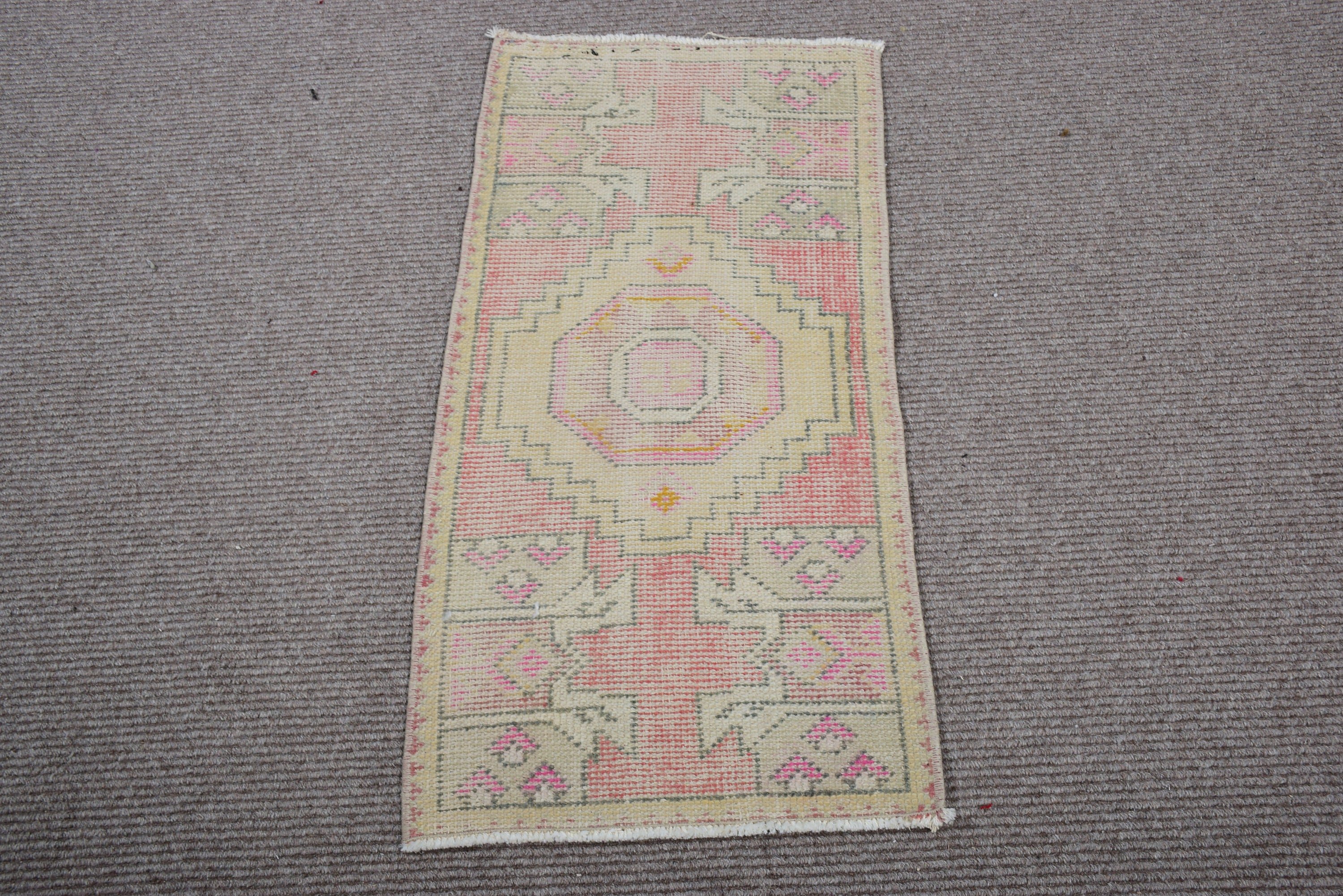 Yatak Odası Halısı, Bohem Halısı, Türk Halısı, Kırmızı Geometrik Halılar, 1.5x3 ft Küçük Halılar, Küçük Alan Halısı, Vintage Halılar, Çocuk Halısı, Anadolu Halısı