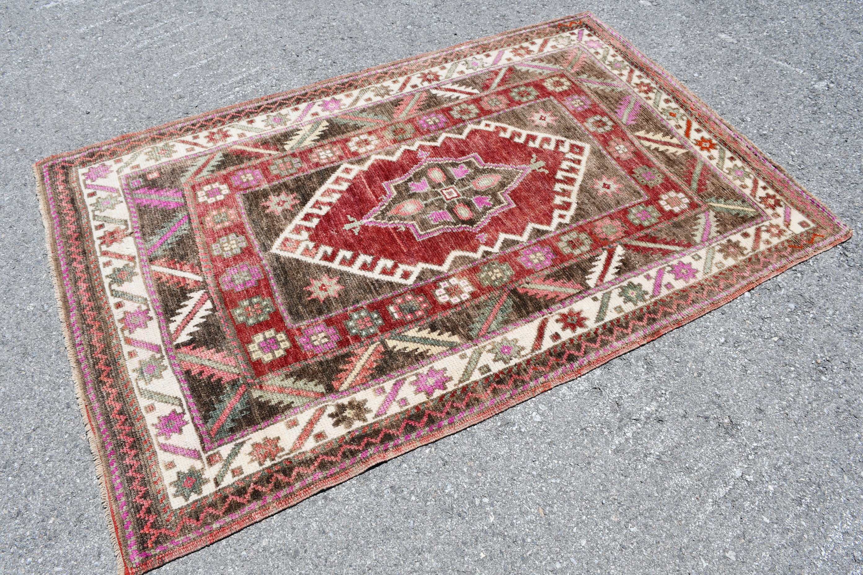 Moroccan Rugs, Home Decor Rugs, Bedroom Rug, Turkish Rugs, 3.9x6.1 ft Accent Rug, Entry Rug, Vintage Rugs, Red Anatolian Rug, Abstract Rugs