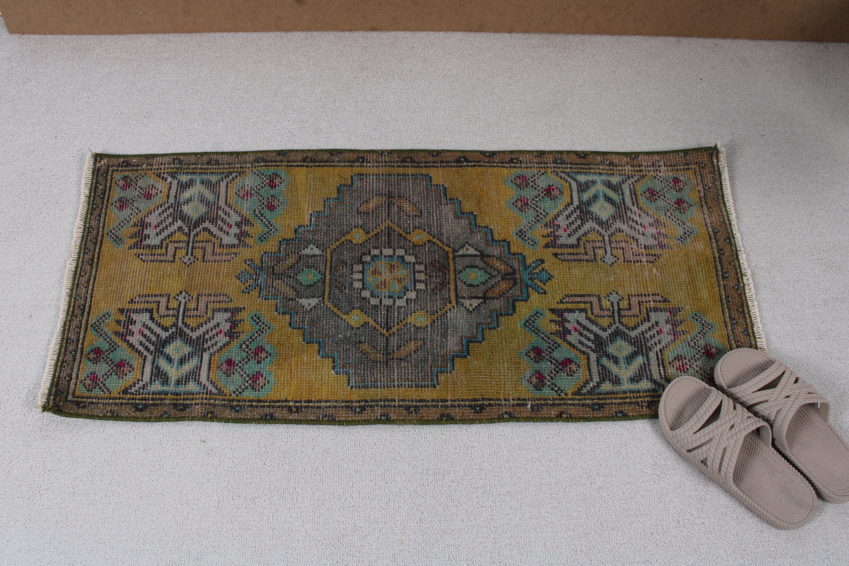 Ev Dekor Halıları, 1.4x3.2 ft Küçük Halı, Sarı Geometrik Halı, Giriş Halısı, Kapı Paspas Halıları, Dış Mekan Halısı, Vintage Halı, Türk Halısı