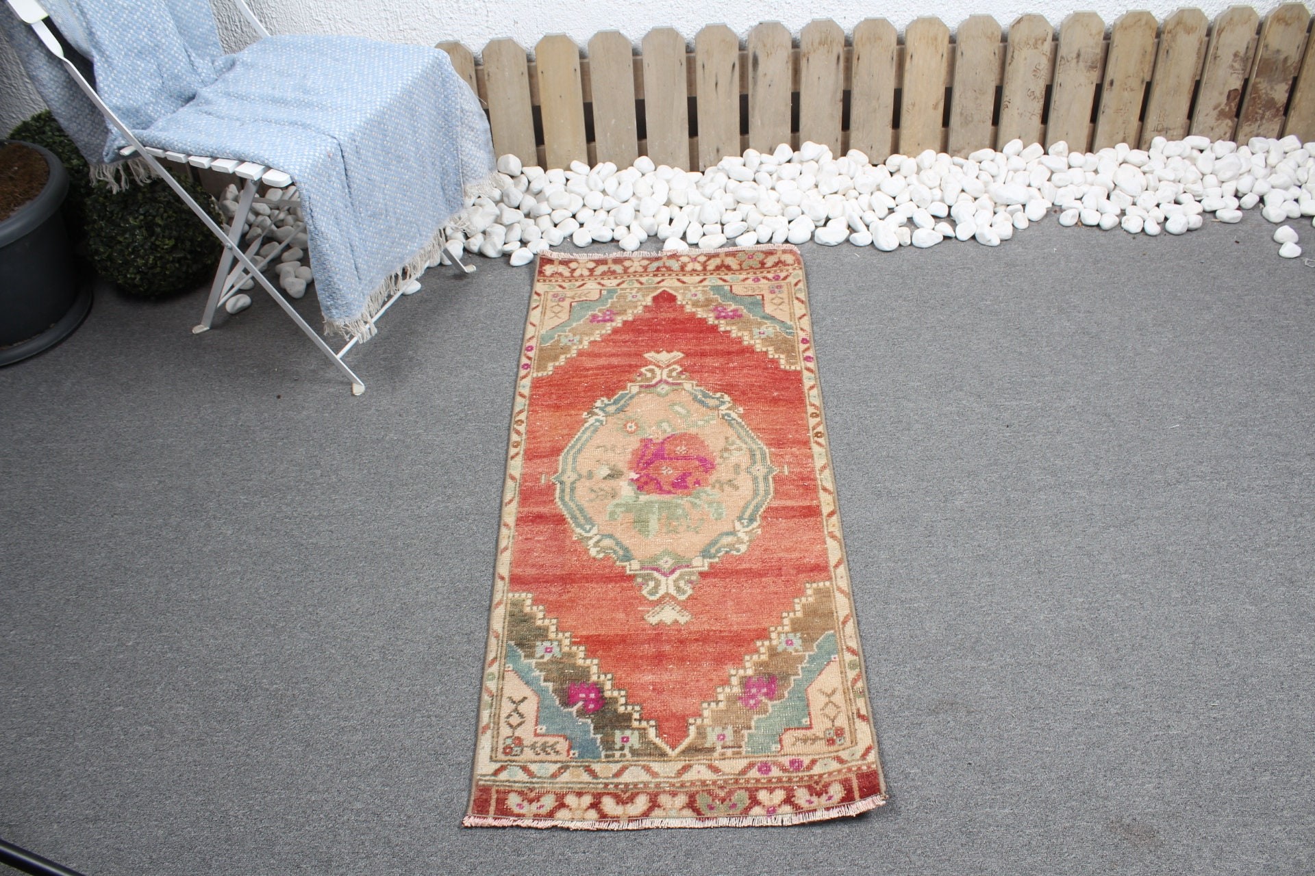 Araba Paspası Halıları, 1.7x3.9 ft Küçük Halı, Duvara Asılı Halı, Türk Halısı, Kırmızı Anadolu Halısı, Oushak Halısı, Çocuk Halıları, Vintage Halı, Yer Halısı