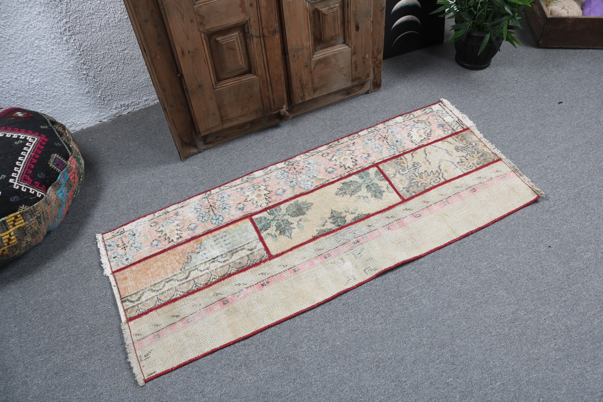 1.9x4.4 ft Küçük Halılar, Vintage Halı, Türk Halıları, Ev Dekorasyonu Halısı, Bej El Dokuma Halıları, Yatak Odası Halıları, Yatak Odası Halıları, Mutfak Halısı