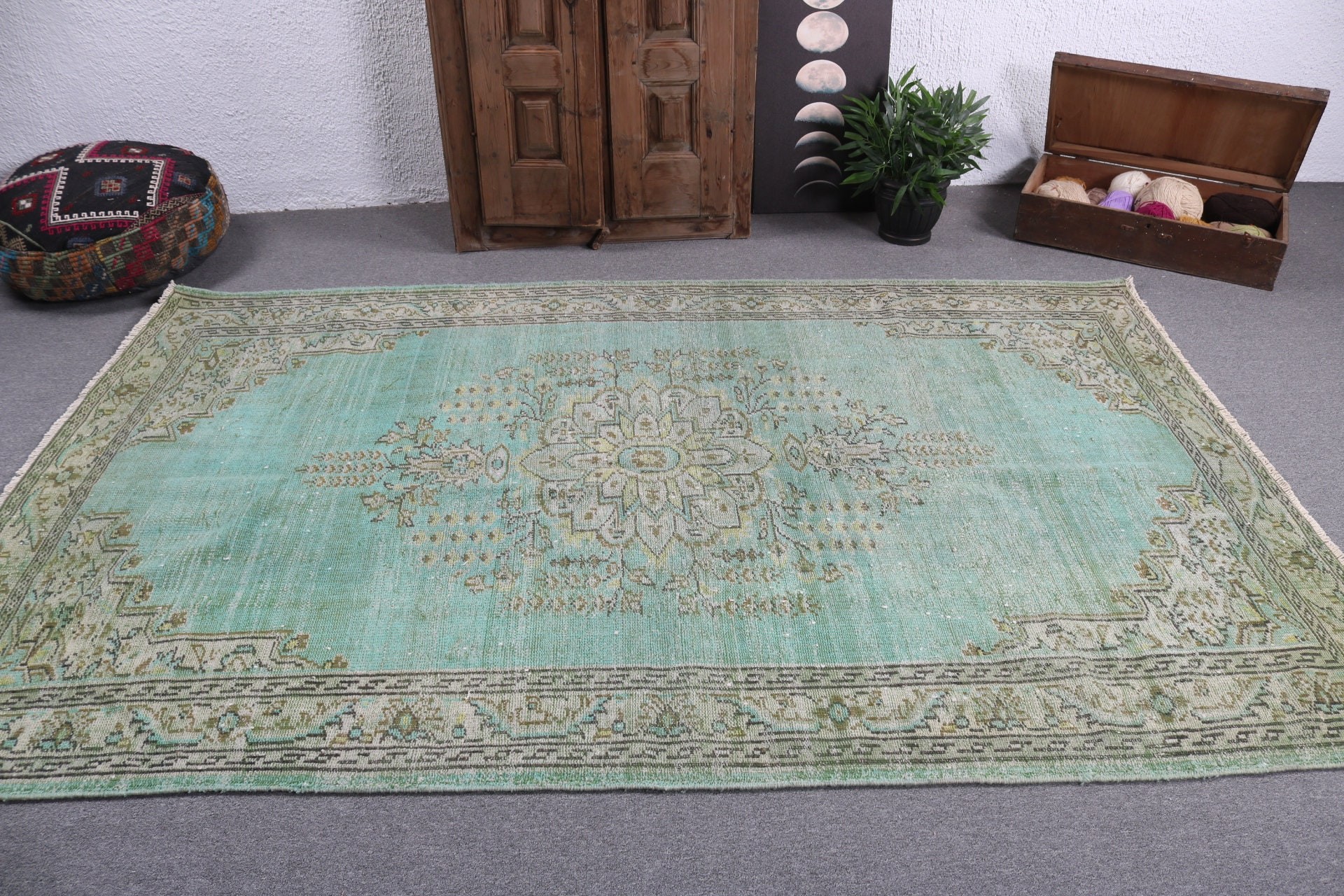 Outdoor Rugs, Boho Rugs, Turkish Rug, Green Boho Rug, Salon Rug, Large Oushak Rugs, Vintage Rugs, 5.5x8.7 ft Large Rugs