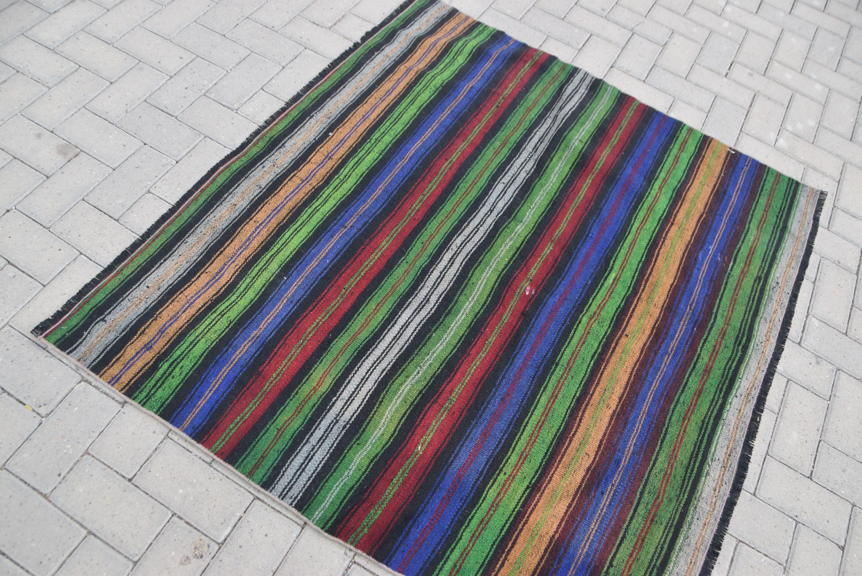 Yatak Odası Halısı, 4.7x4.2 ft Aksan Halısı, Eski Halı, Çocuk Halısı, Kilim, Mutfak Halıları, Oryantal Halı, Türk Halıları, Vintage Halı, Yeşil Fas Halıları