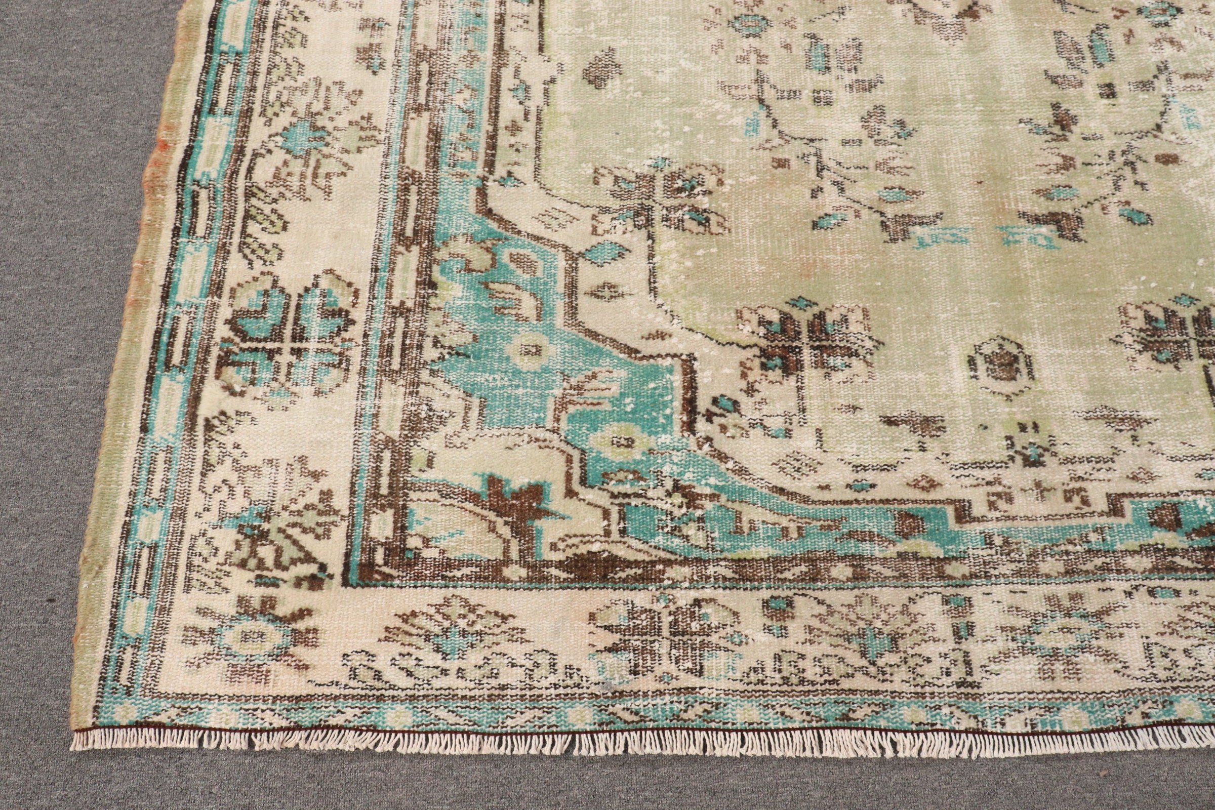 Living Room Rug, Vintage Rug, Bedroom Rugs, 6.2x8.7 ft Large Rug, Kitchen Rugs, Wool Rugs, Rugs for Salon, Green Oushak Rug, Turkish Rug