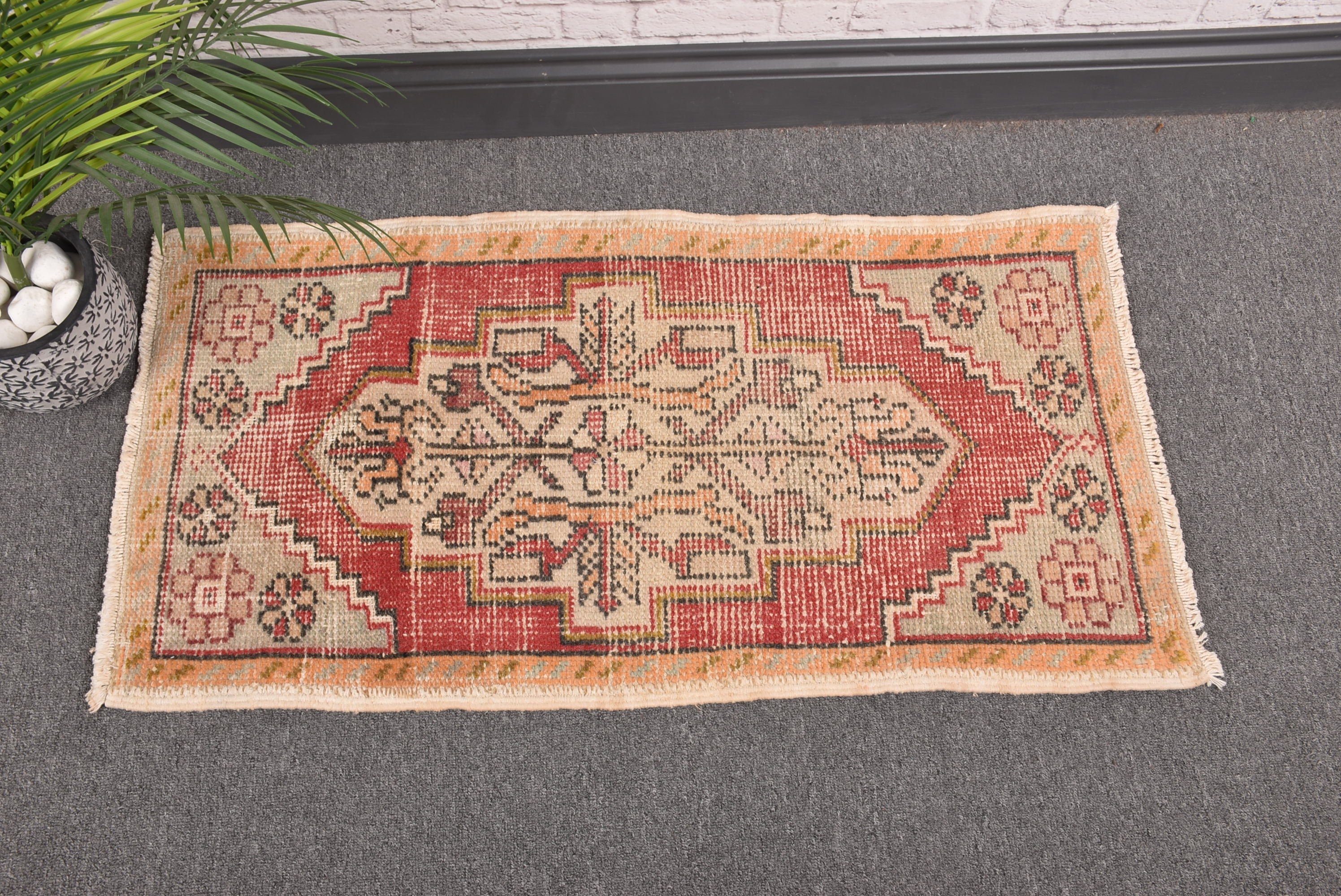 Vintage Rug, Bathroom Rugs, Red Oriental Rug, Turkish Rugs, Boho Rugs, Antique Rug, 1.6x3.1 ft Small Rug, Small Area Rugs